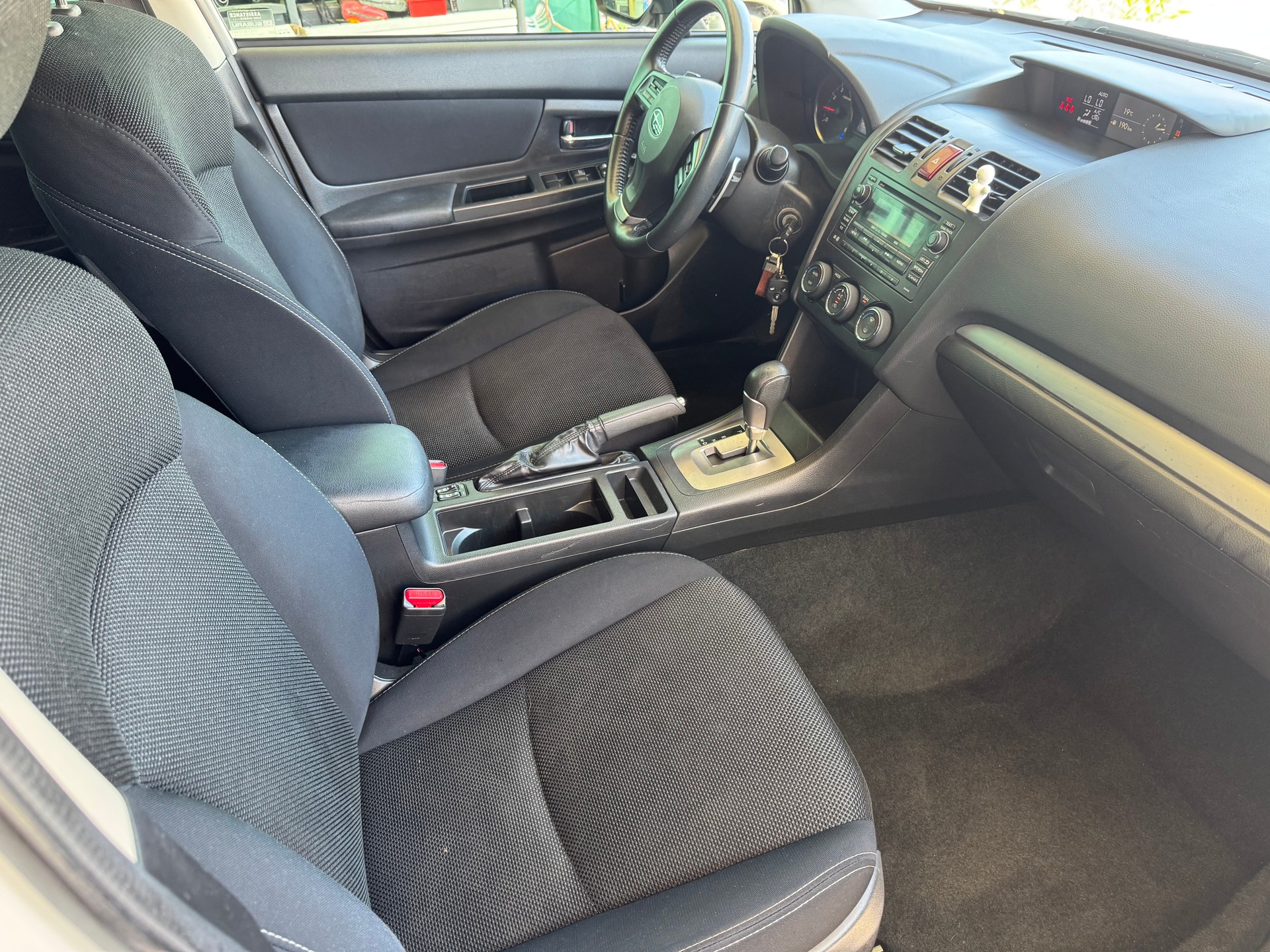 SUBARU XV 2.0 Swiss Two AWD CVT-image-10