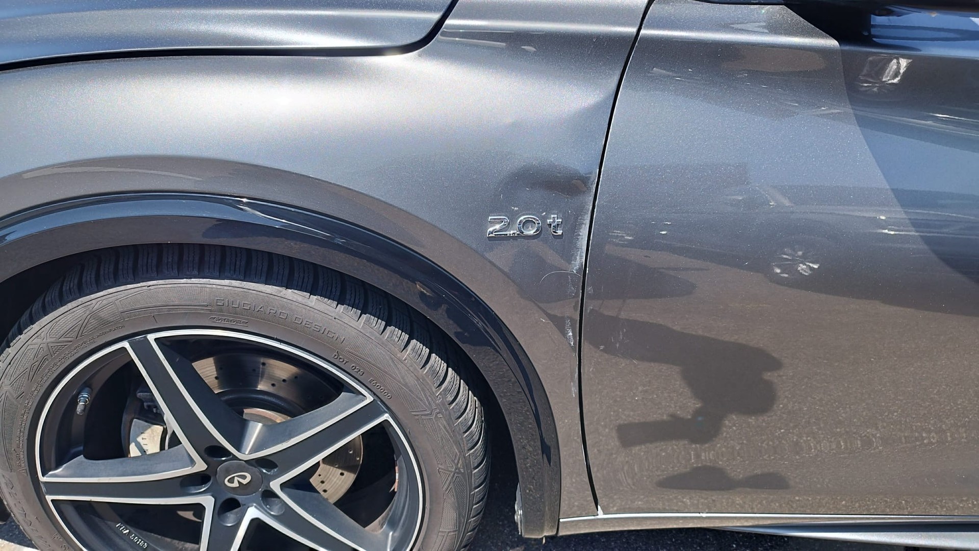 INFINITI Q30 2.0t Sport AWD DCT-image-10