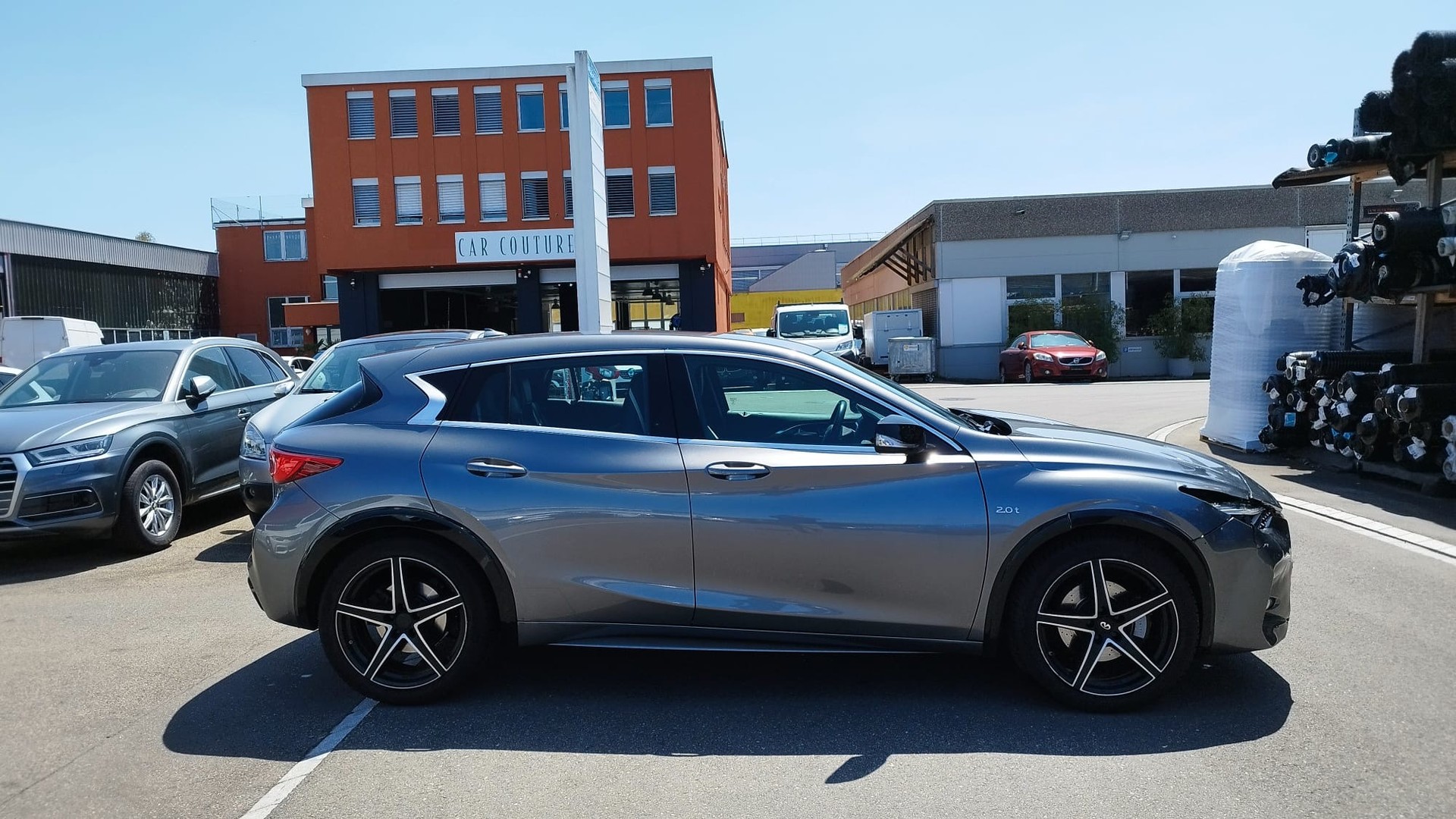 INFINITI Q30 2.0t Sport AWD DCT-image-5