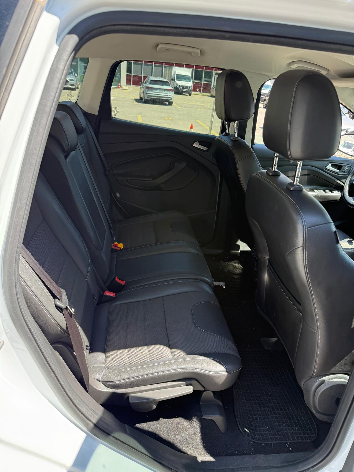FORD Kuga 2.0 TDCi Titanium S 4WD PowerShift-image-6