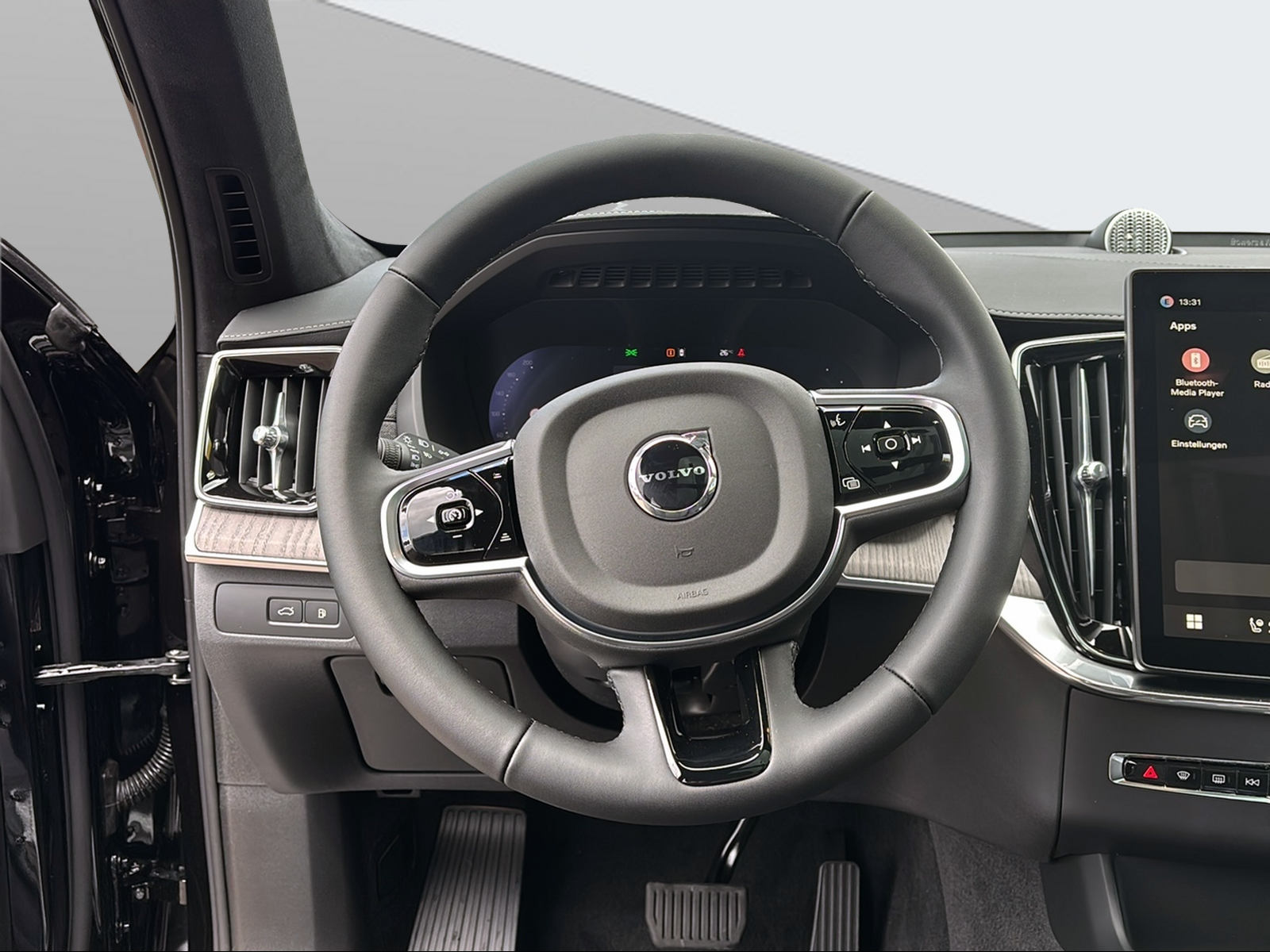 VOLVO XC90 T8 AWD PluginHybrid Ultra Dark Geartronic-image-10