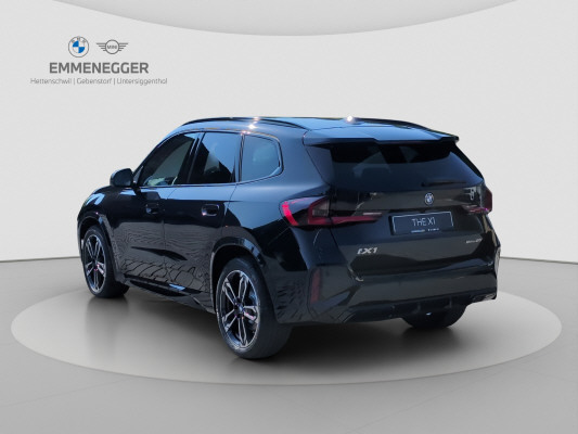 BMW iX1 eDrive 20 Ed. M Sport-image-5