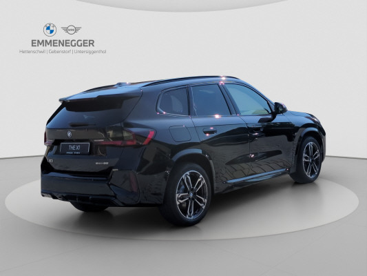 BMW iX1 eDrive 20 Ed. M Sport-showroom-element-3