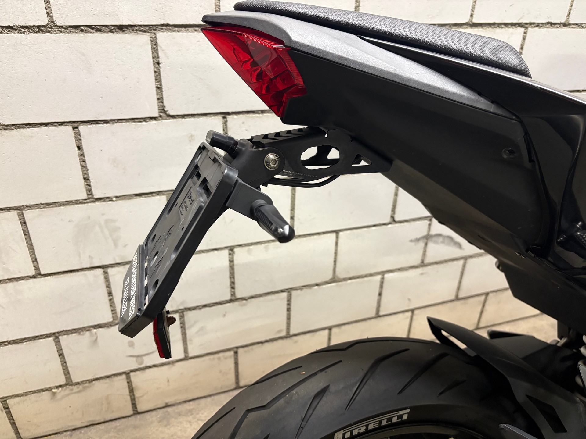 KAWASAKI Z 125-image-5