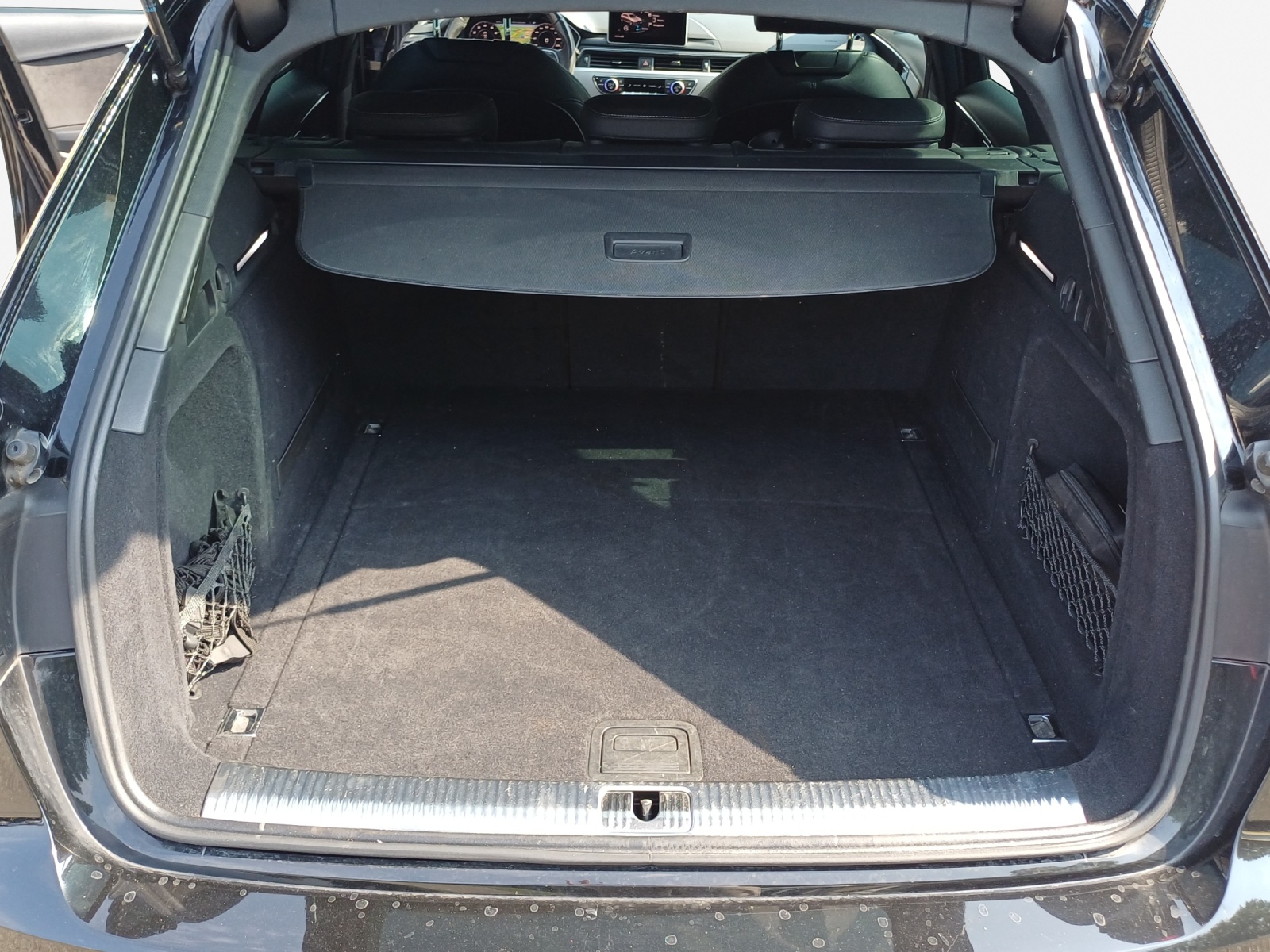 AUDI A4 Avant 45 TFSI Sport S-tronic quattro-image-12