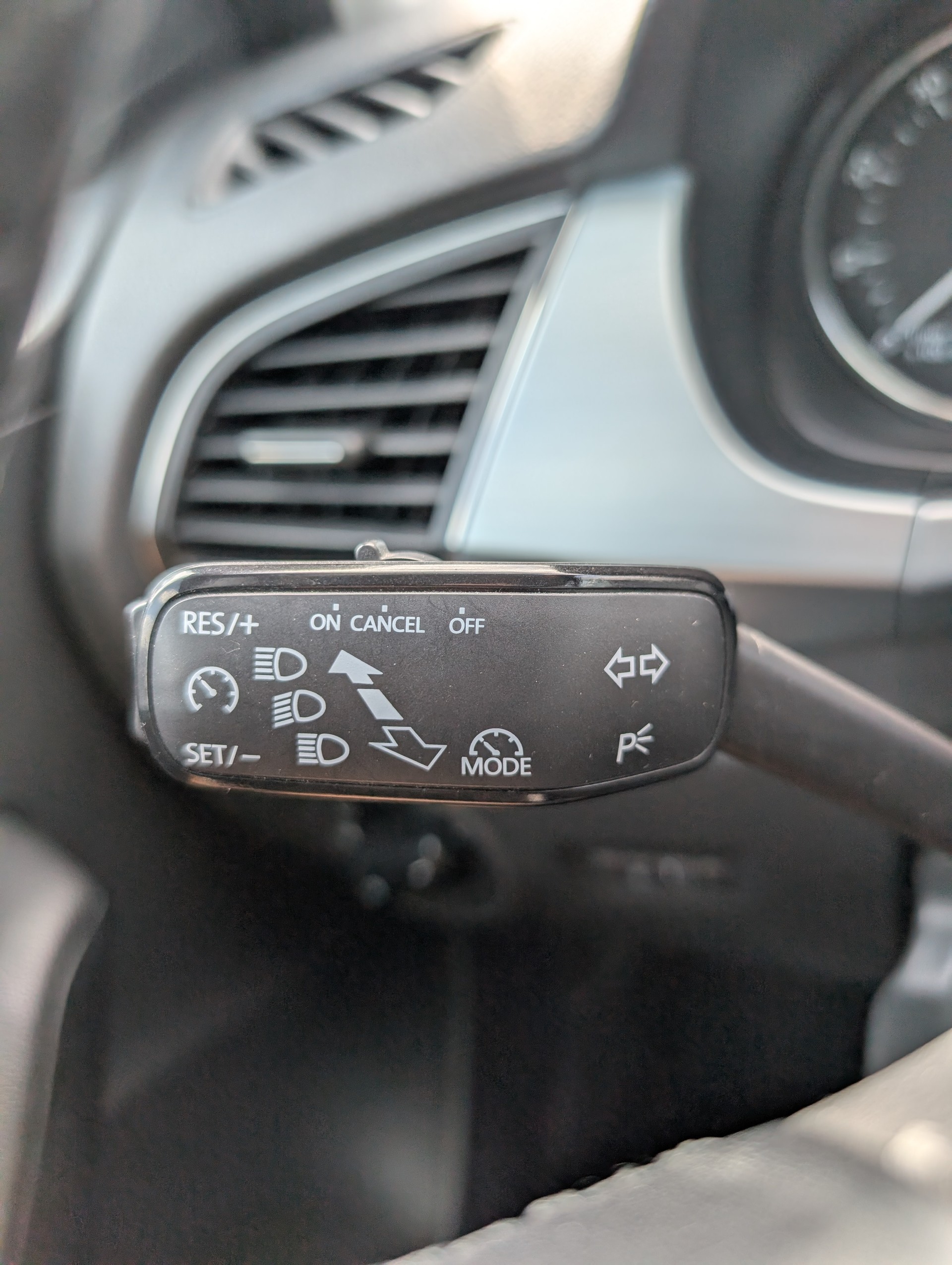 SKODA FABIA 1.2 TSI Ambition-image-10