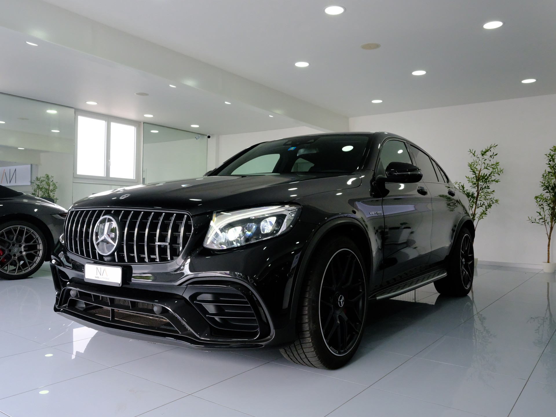 MERCEDES-BENZ GLC Coupé 63 S AMG Edition 1 4Matic+ 9G-Tronic-showroom-element-3
