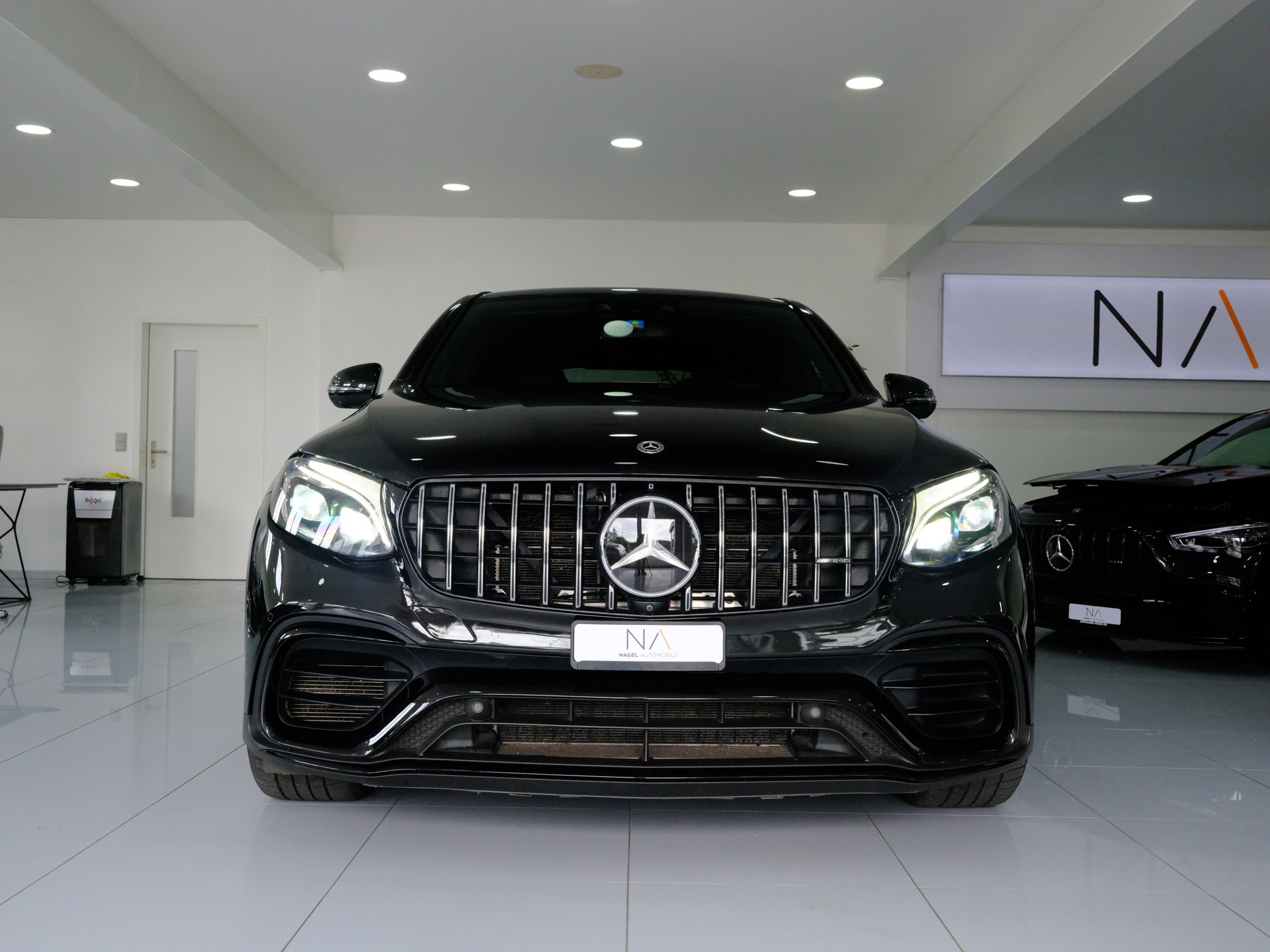 MERCEDES-BENZ GLC Coupé 63 S AMG Edition 1 4Matic+ 9G-Tronic-showroom-element-2