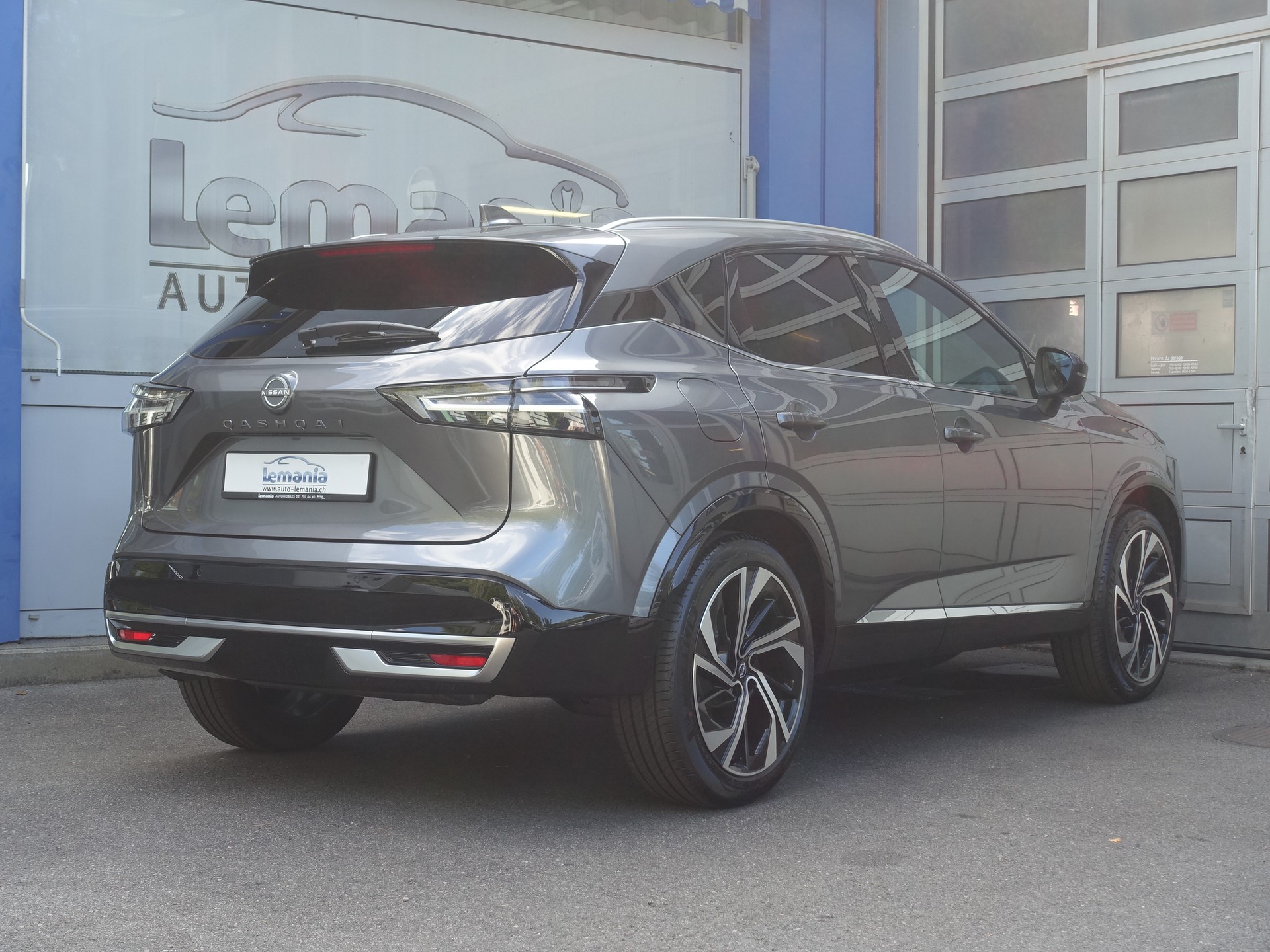 NISSAN Qashqai 1.3 DIG-T MHEV Tekna+ Xtronic 4x4-showroom-element-3
