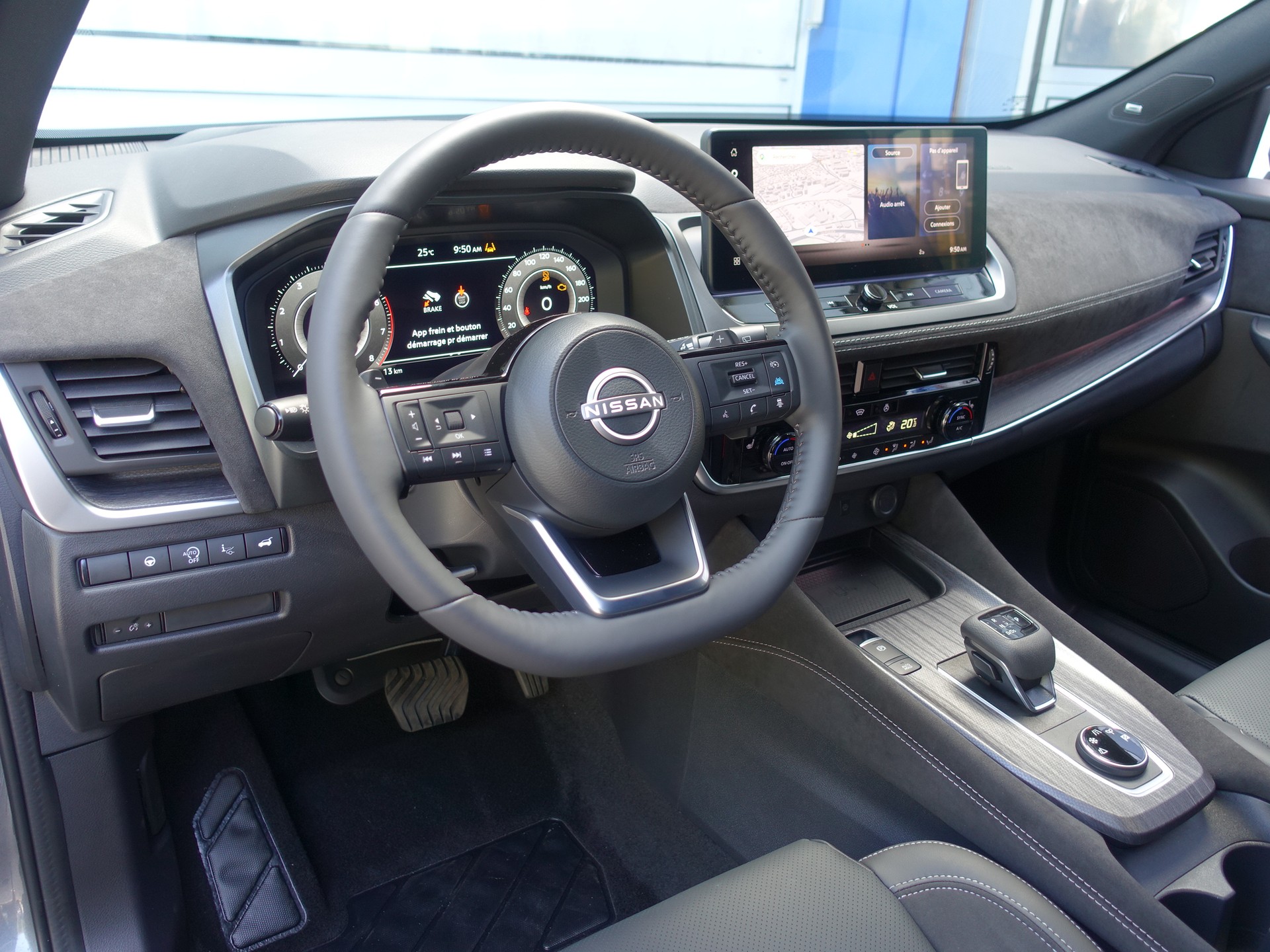 NISSAN Qashqai 1.3 DIG-T MHEV Tekna+ Xtronic 4x4-image-13