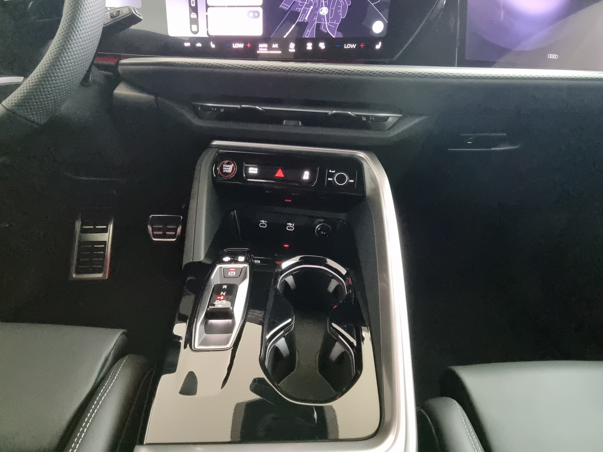 AUDI SQ5 TFSI quattro S-tronic-image-9