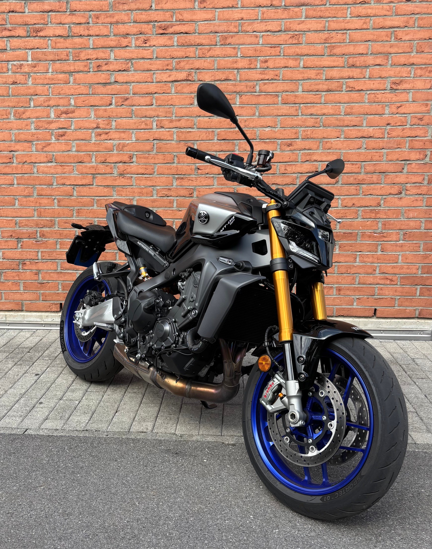YAMAHA MT-09 SP-image-1
