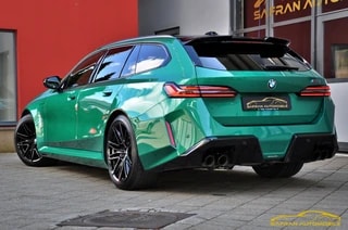 BMW M5 xDrive Touring-image-4