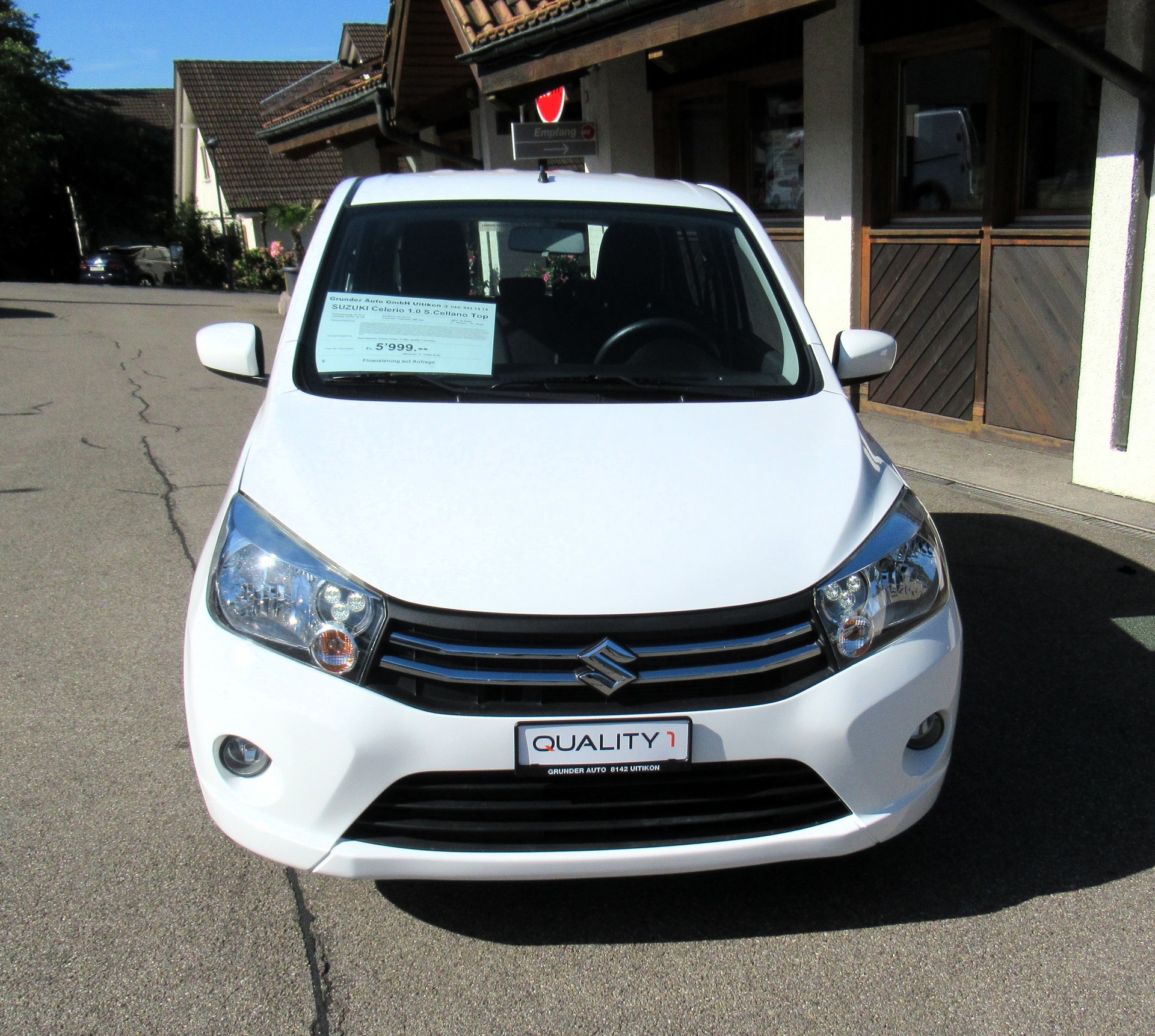 SUZUKI Celerio 1.0 Compact Top-showroom-element-1