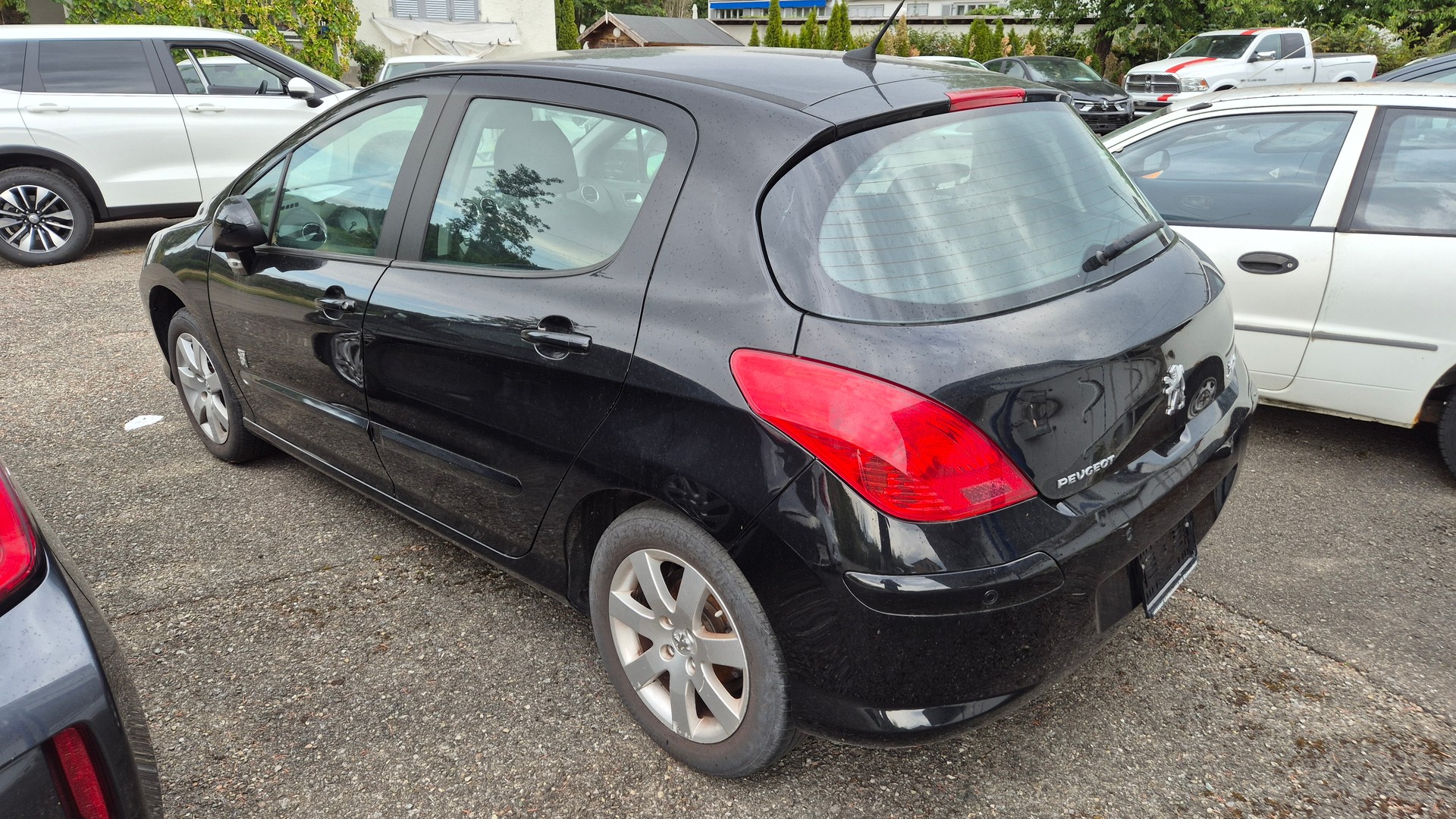 PEUGEOT 308 1.6 16V VTI Lion Ed.-image-11
