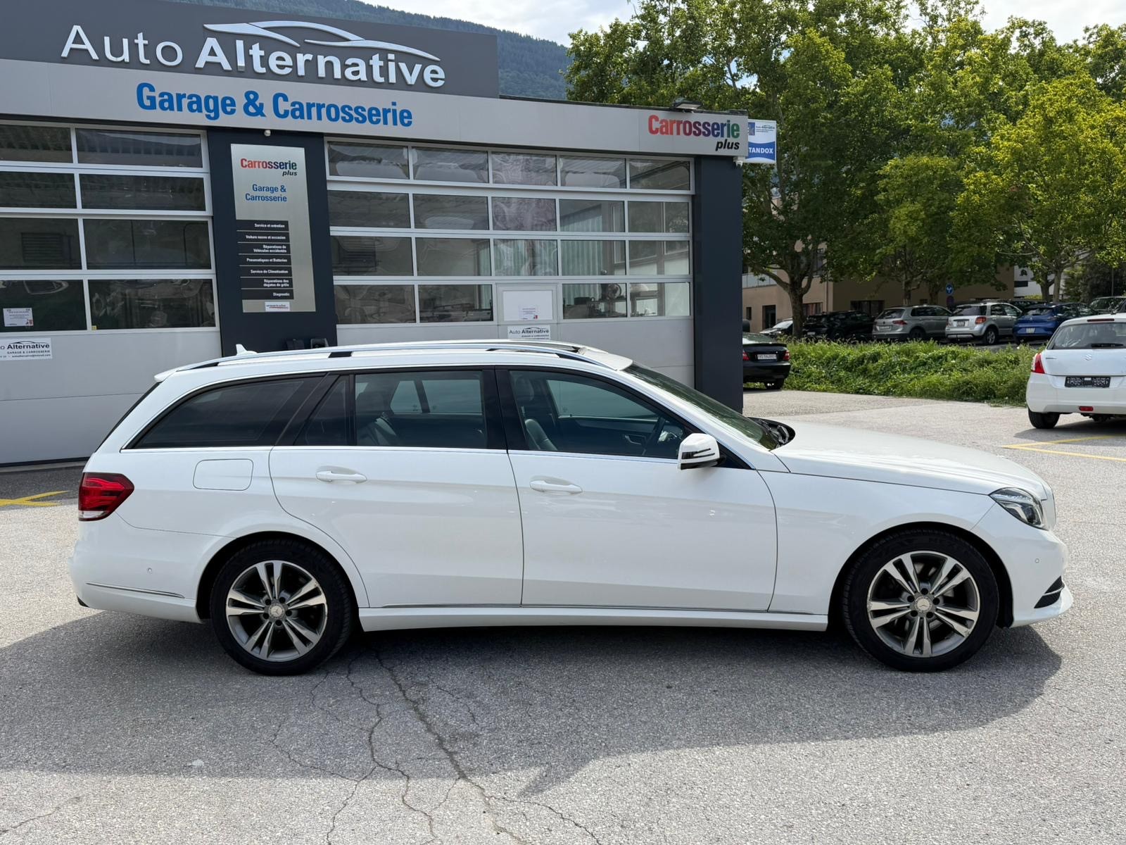 MERCEDES-BENZ E 250 CDI Avantgarde 4Matic 7G-Tronic-showroom-element-3