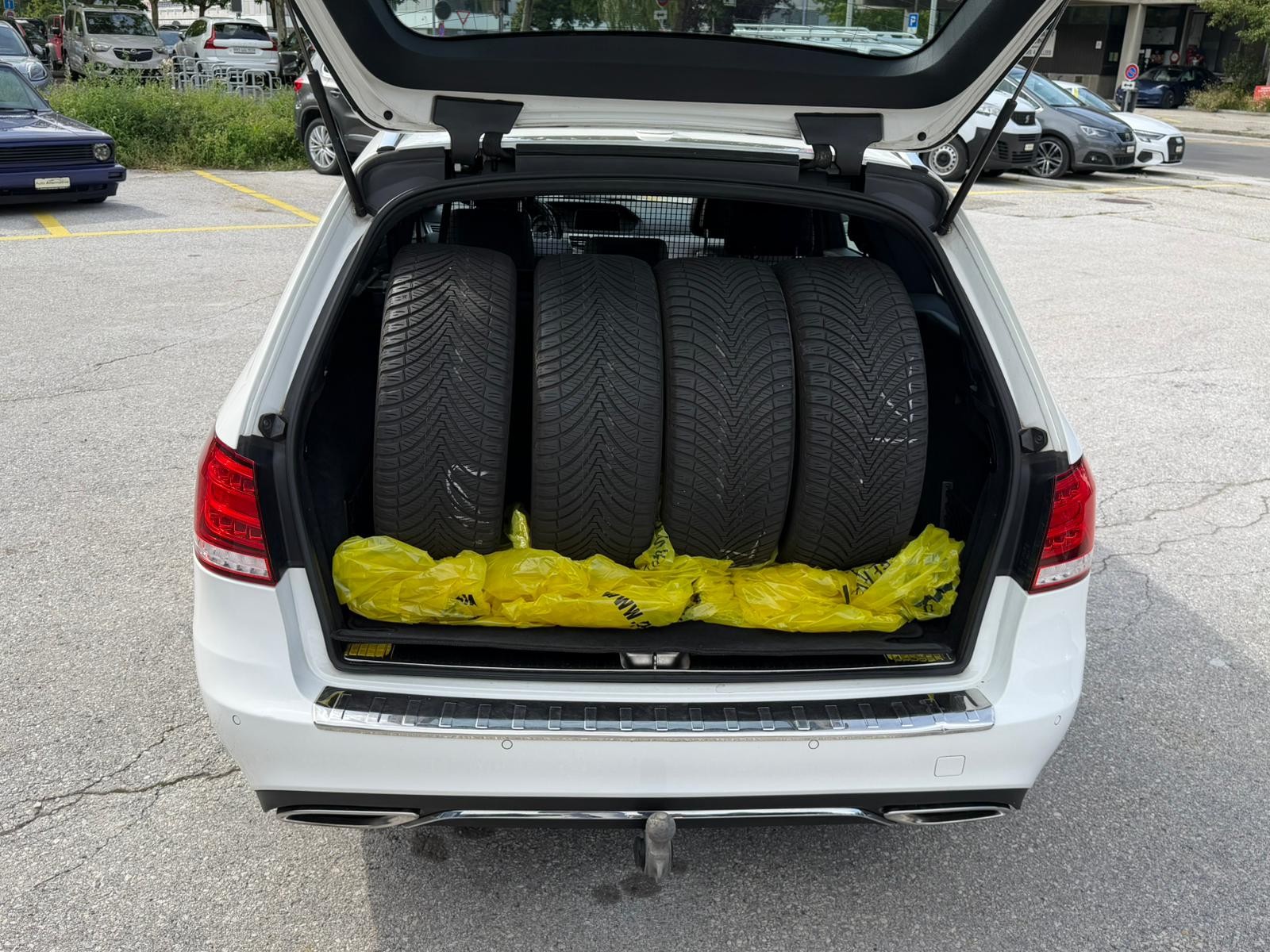 MERCEDES-BENZ E 250 CDI Avantgarde 4Matic 7G-Tronic-image-20