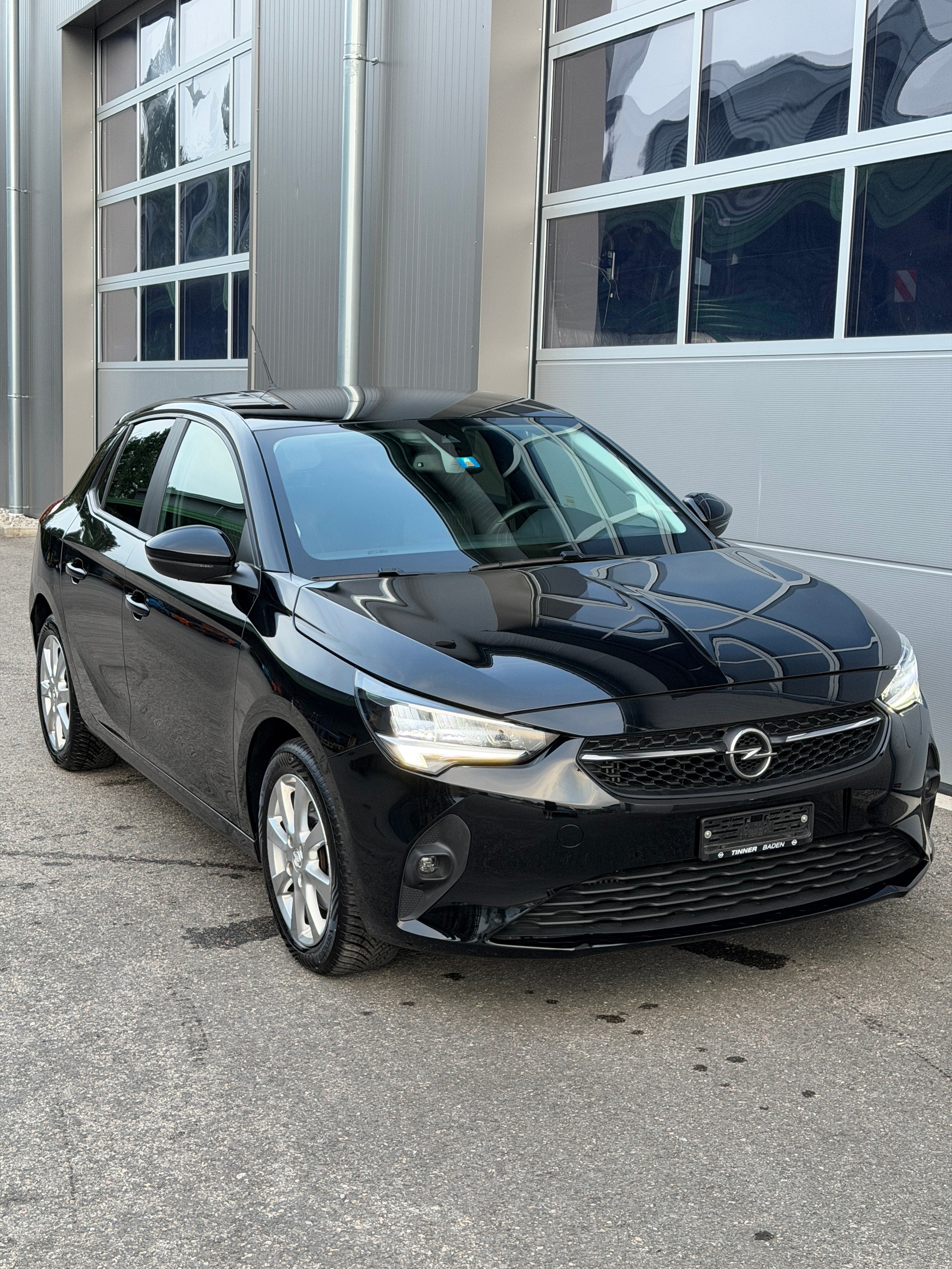OPEL Corsa 1.2 TP Elegance-image-4