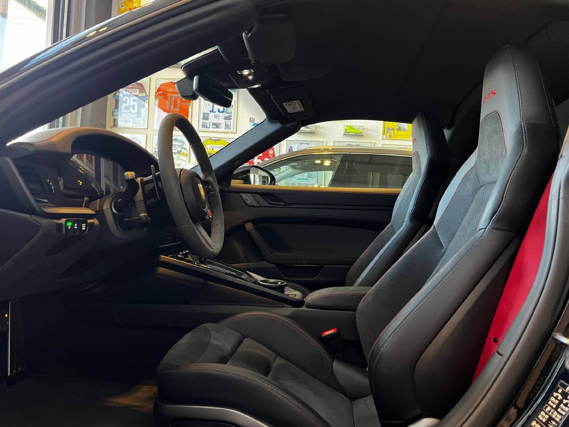 PORSCHE 911 Targa 3.6 Carrera 4 GTS PDK-image-19