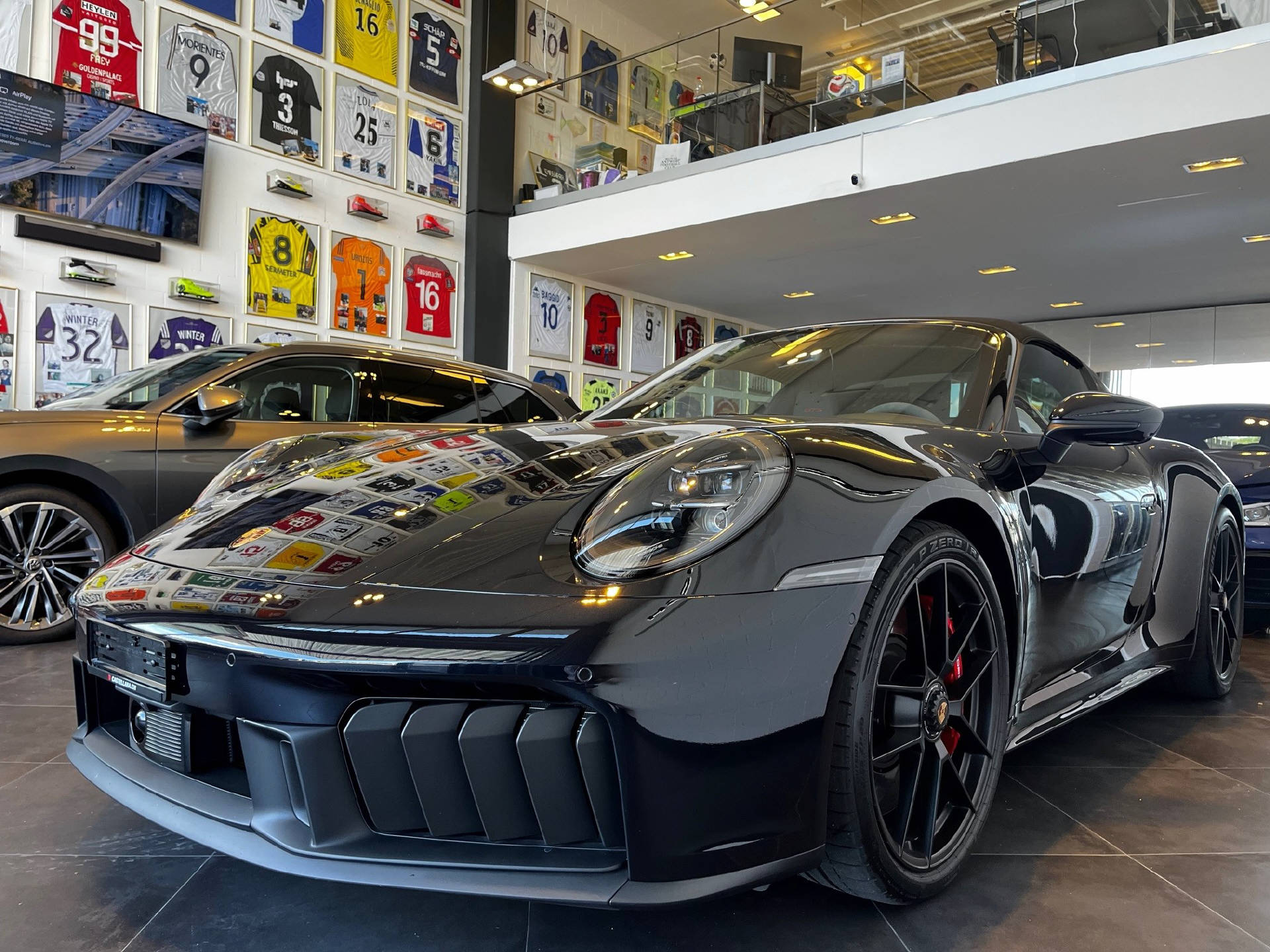 PORSCHE 911 Targa 3.6 Carrera 4 GTS PDK-image-4