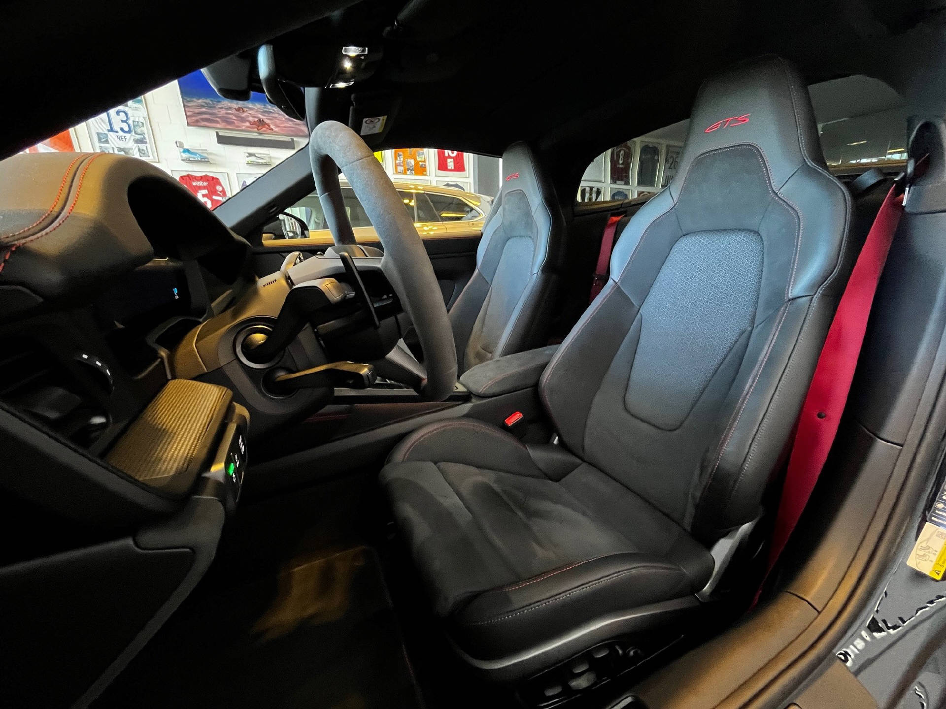 PORSCHE 911 Targa 3.6 Carrera 4 GTS PDK-image-18