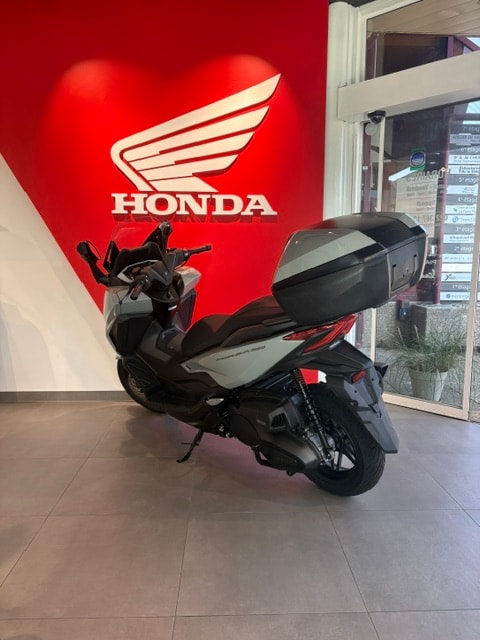 HONDA NSS 350 Smart Top Box-image-4
