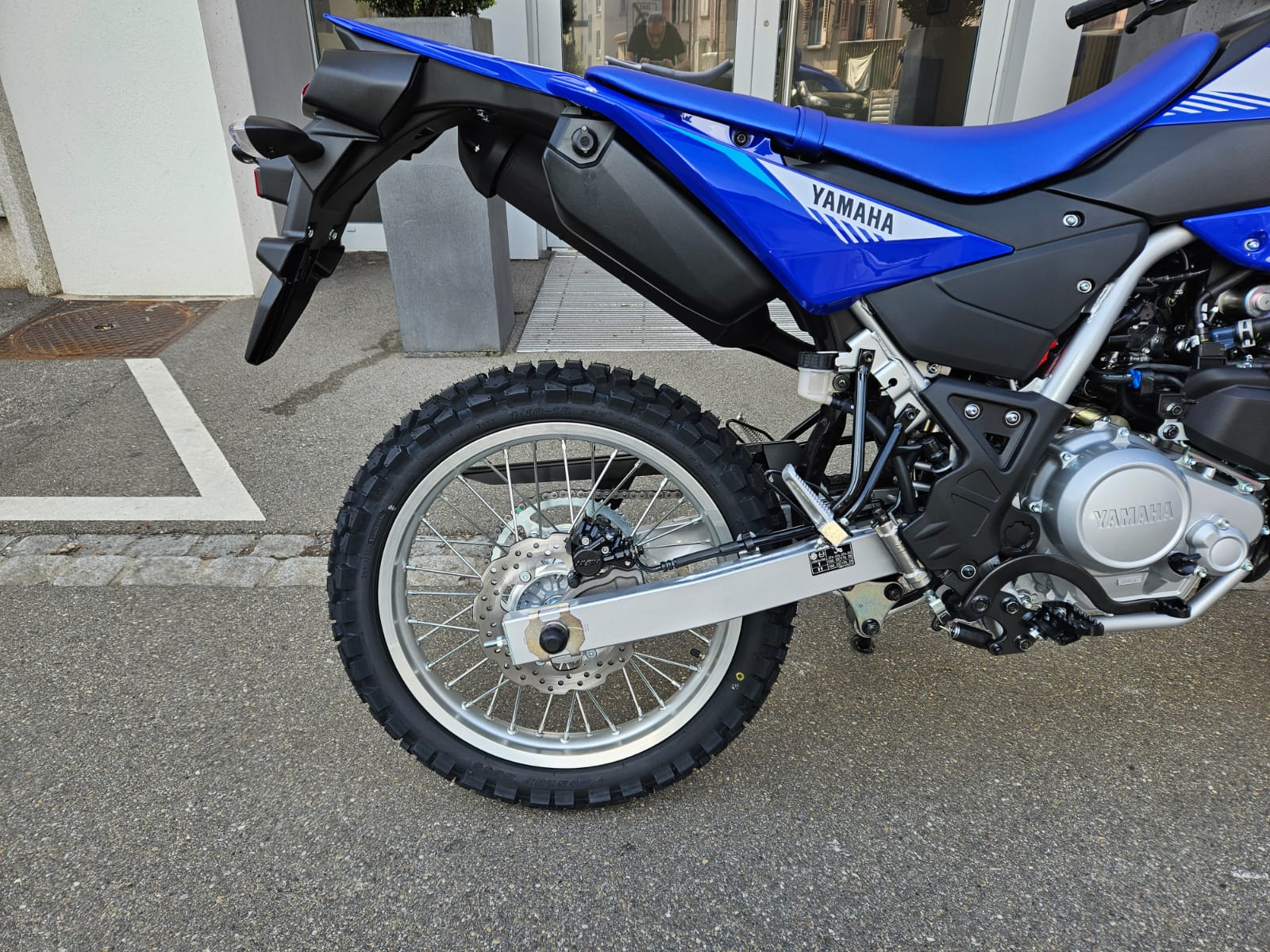 YAMAHA WR 125-image-4