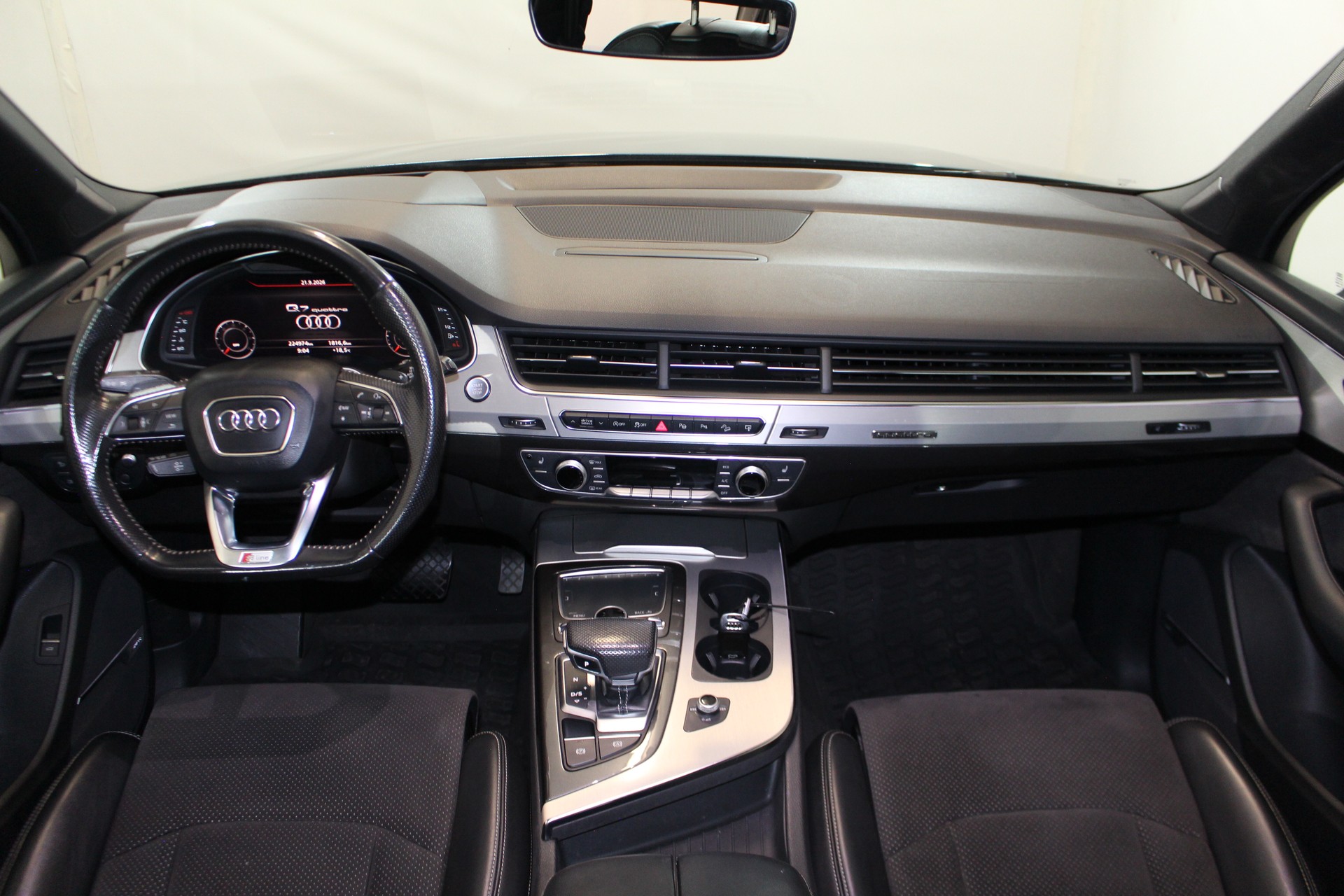 AUDI Q7 3.0 V6 TDI 272 quattro T-Tronic-image-13