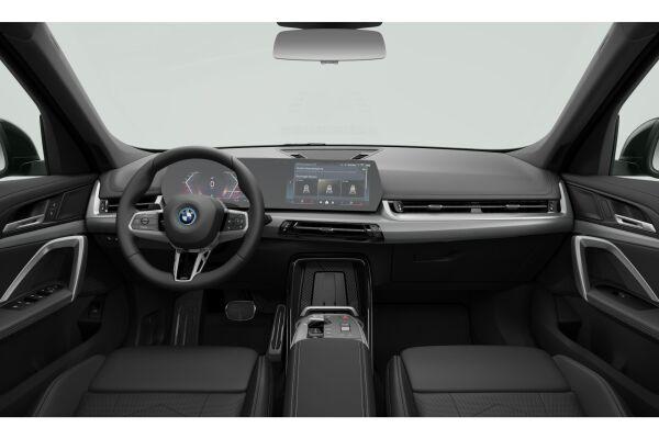 BMW iX1 20 M Sport eDrive U11 (CH) AHK-750kg 📍 ** Action Leasing à 2.88% Jusqu'au 30.09.2026 **-showroom-element-3
