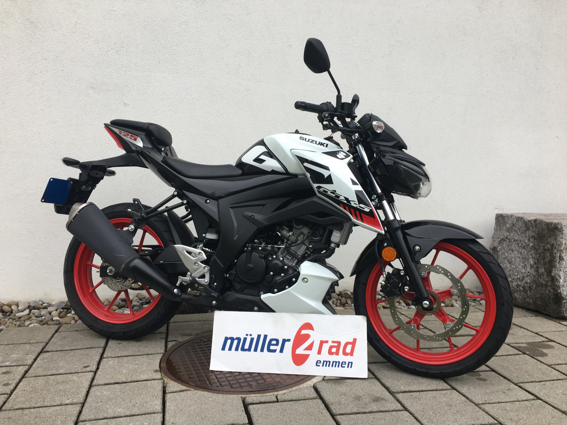 SUZUKI GSX-S 125-image-0