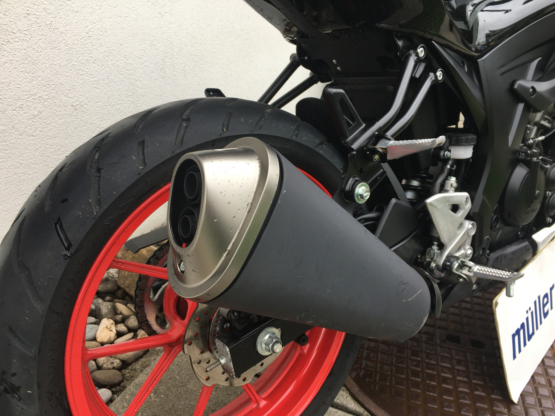 SUZUKI GSX-S 125-image-1
