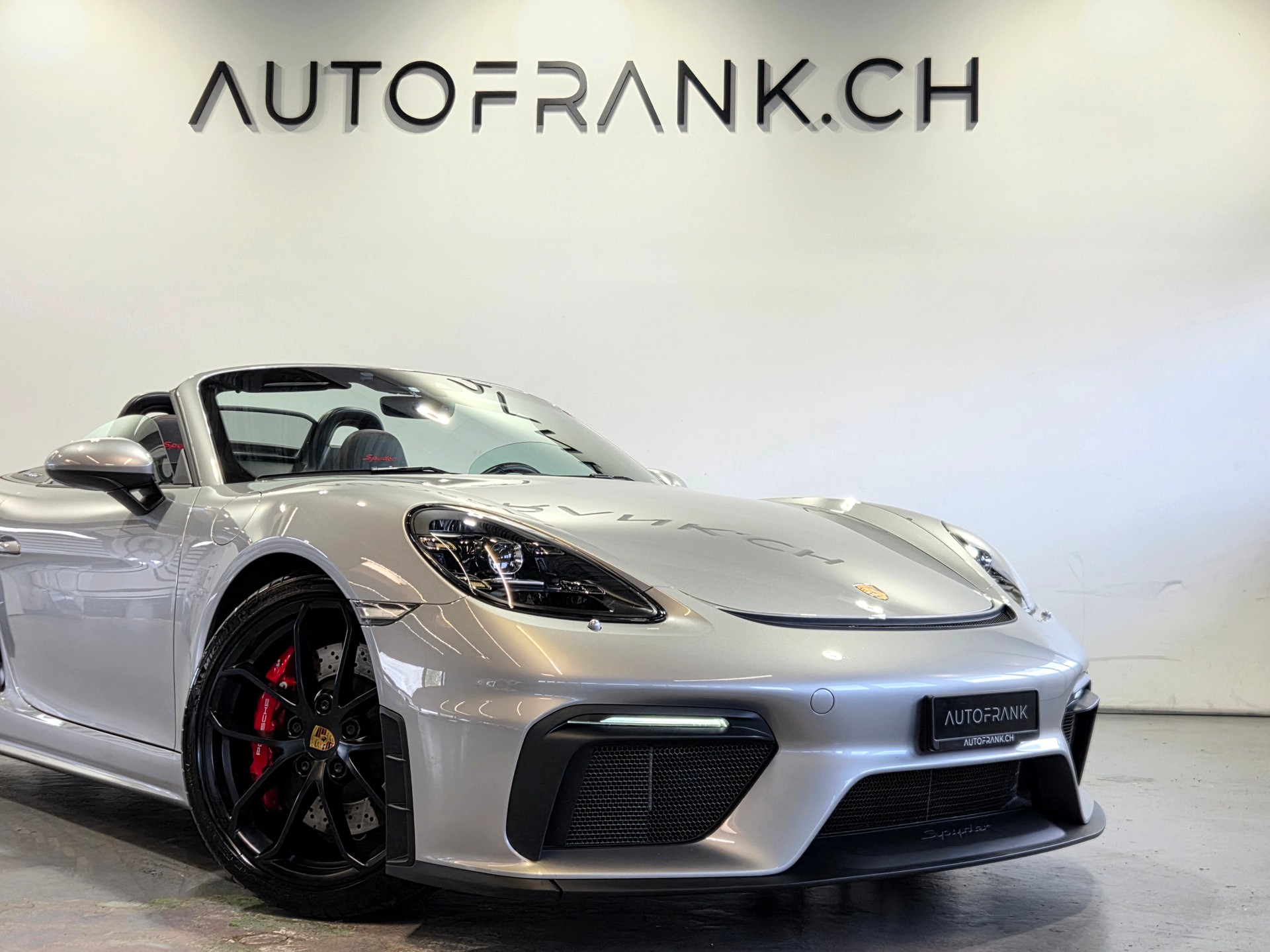 PORSCHE Boxster 718 4.0 Spyder PDK-showroom-element-3