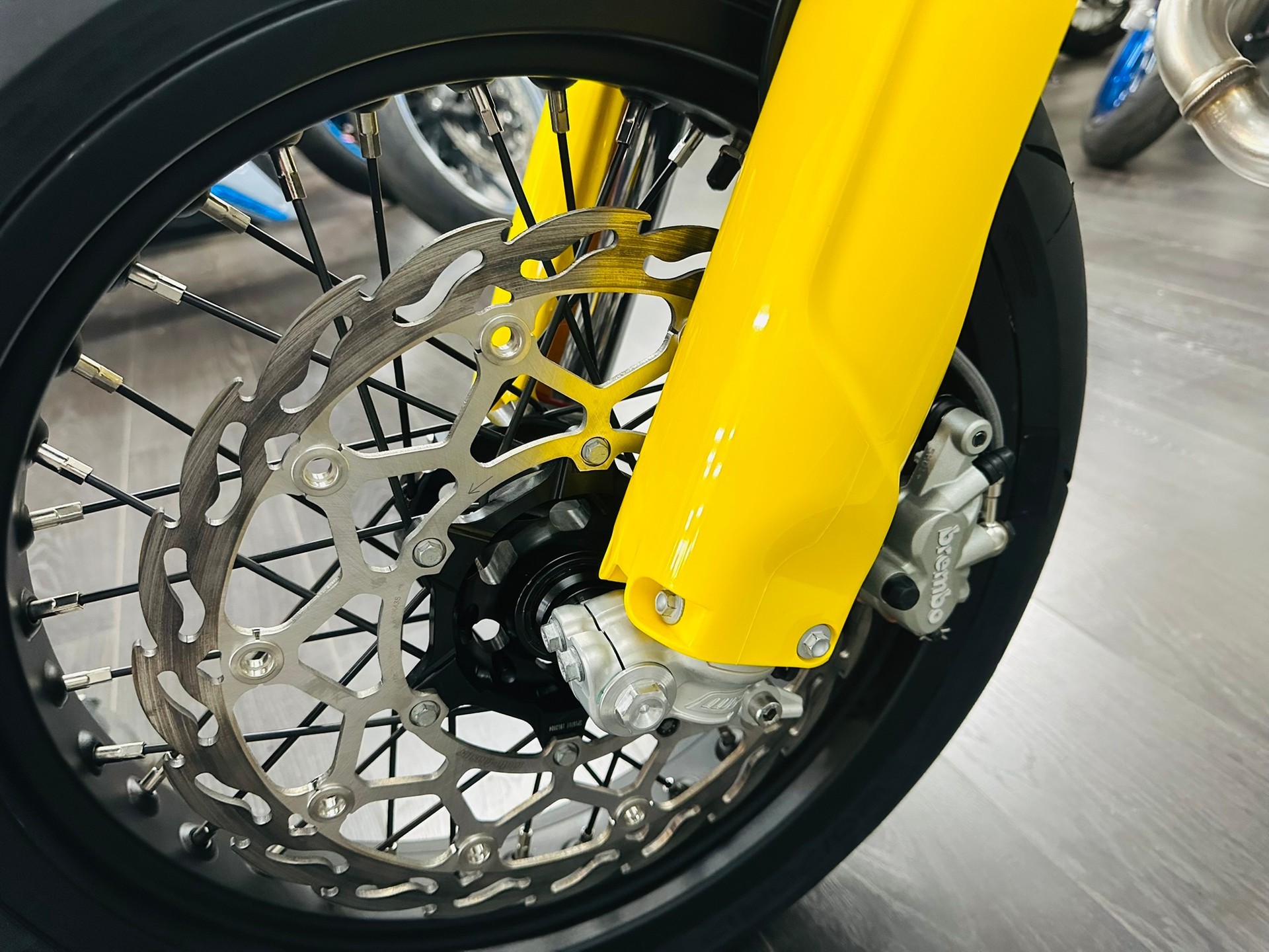 HUSQVARNA FE 450 / SUPERMOTO / MY 2027-image-7