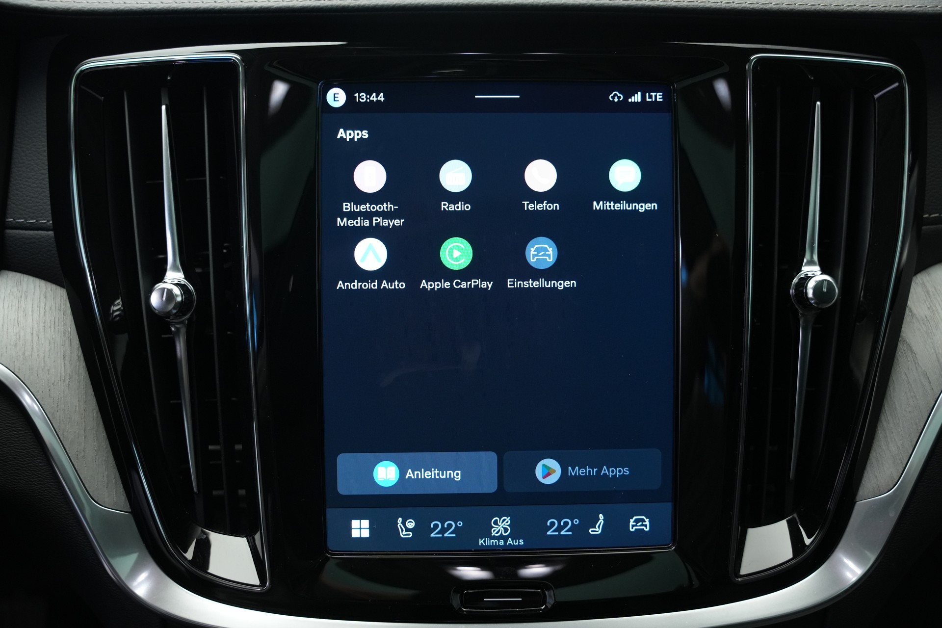 VOLVO V60 T8 eAWD Plug in Hybrid Ultra Dark Geartronic-image-28