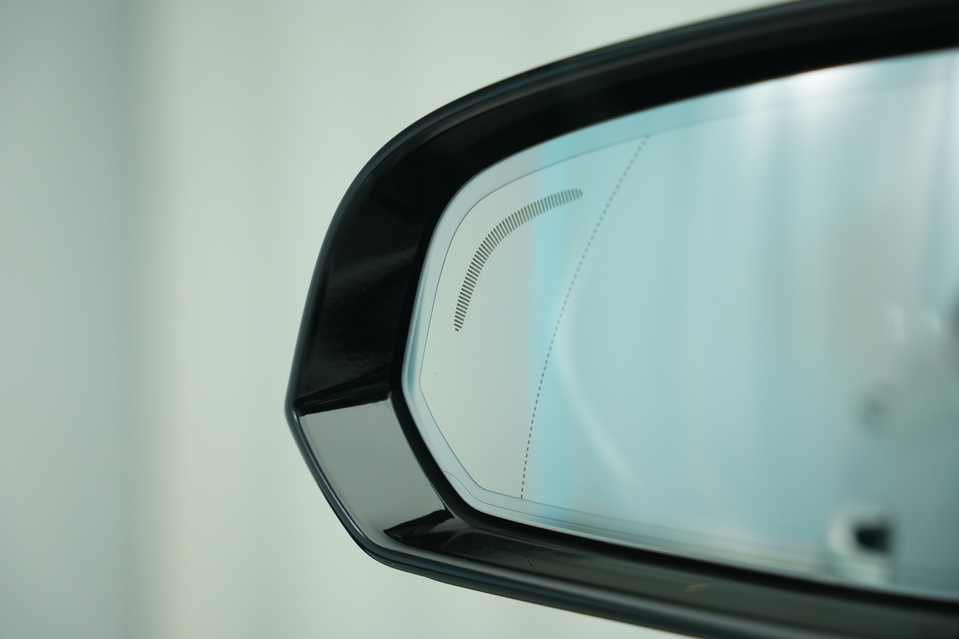 VOLVO V60 T8 eAWD Plug in Hybrid Ultra Dark Geartronic-image-44