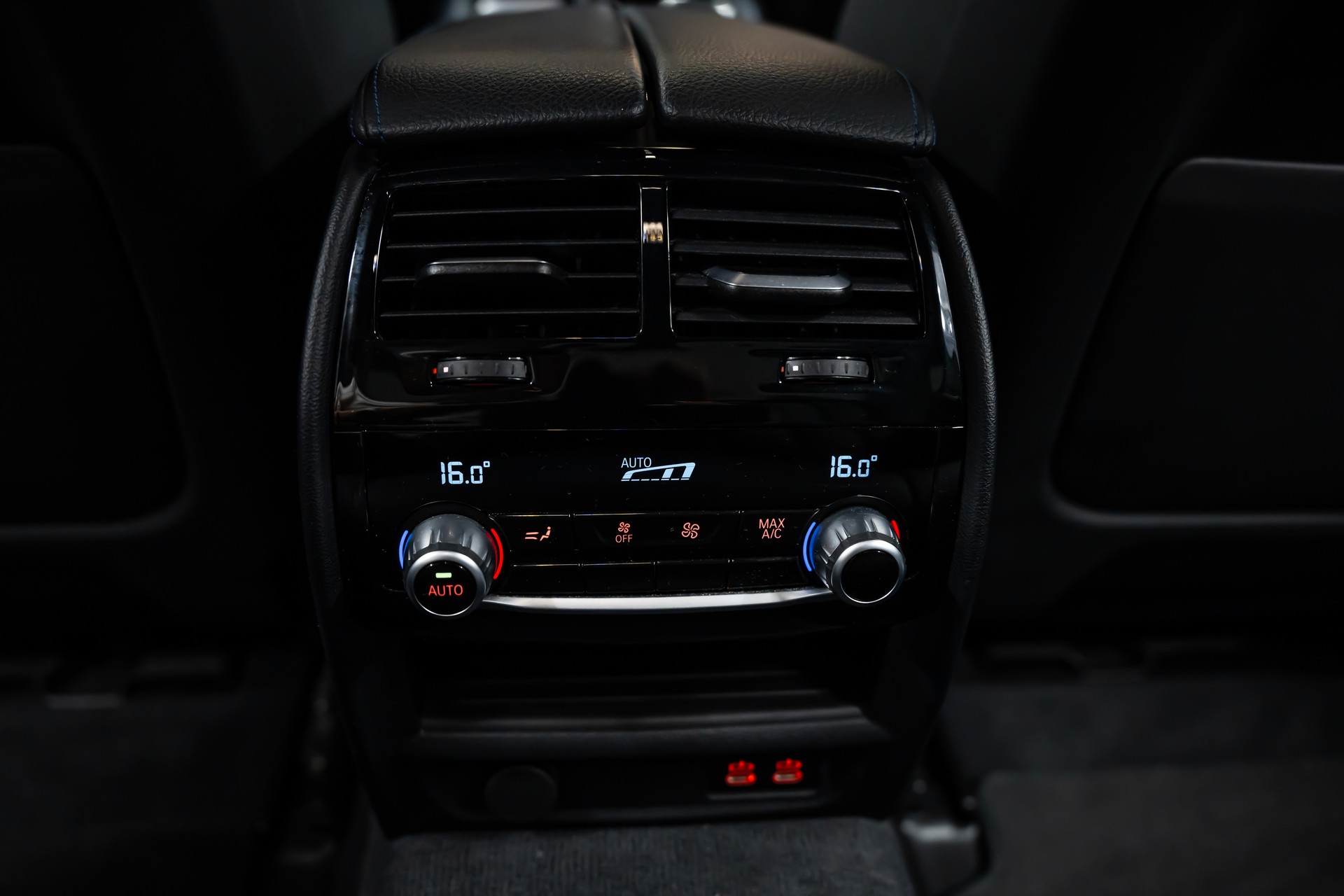 BMW M550i xDrive M Sport Pro Steptronic *Laser*M-Performance Sitze*Head-Up*360°*-image-19