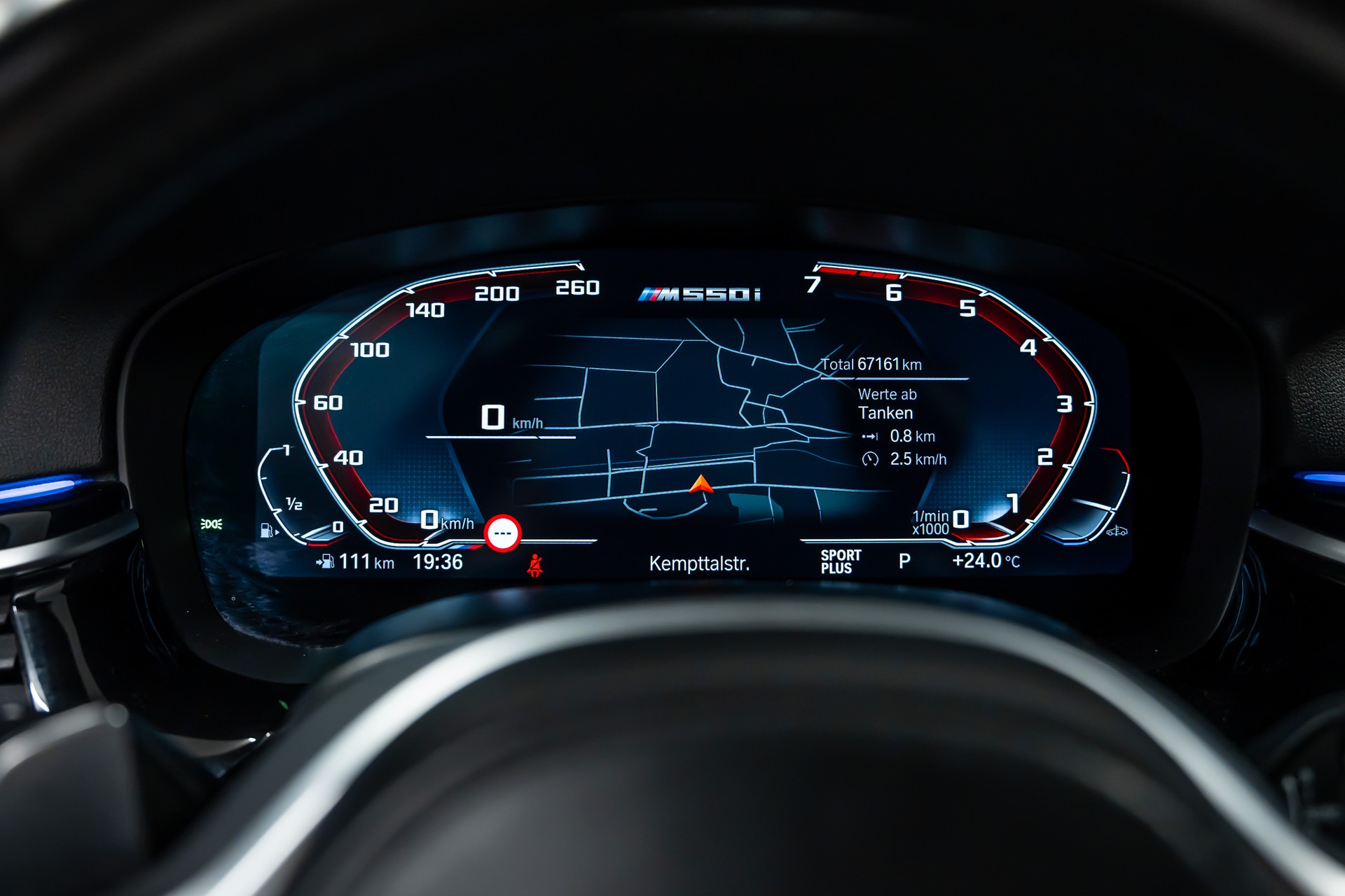 BMW M550i xDrive M Sport Pro Steptronic *Laser*M-Performance Sitze*Head-Up*360°*-image-20