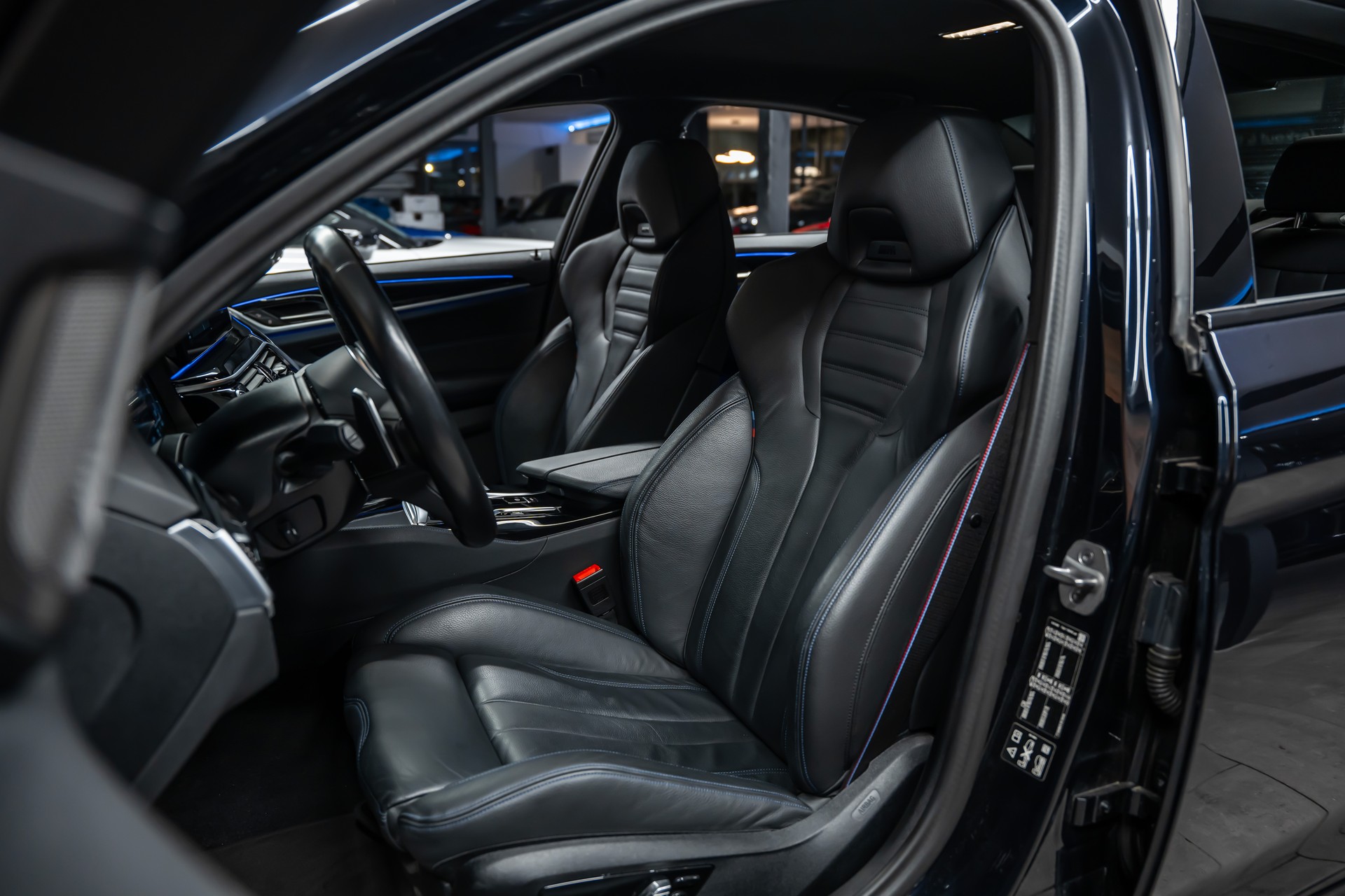 BMW M550i xDrive M Sport Pro Steptronic *Laser*M-Performance Sitze*Head-Up*360°*-image-15