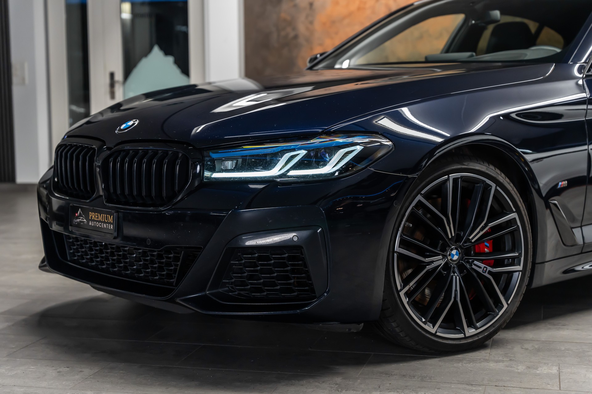 BMW M550i xDrive M Sport Pro Steptronic *Laser*M-Performance Sitze*Head-Up*360°*-showroom-element-1