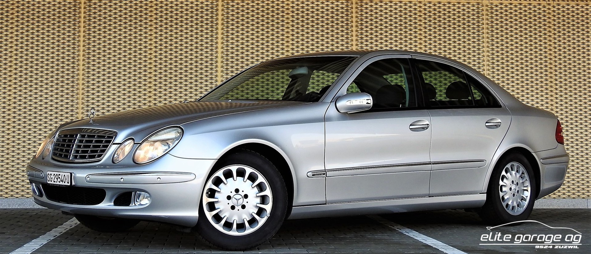 MERCEDES-BENZ E 240 Elégance