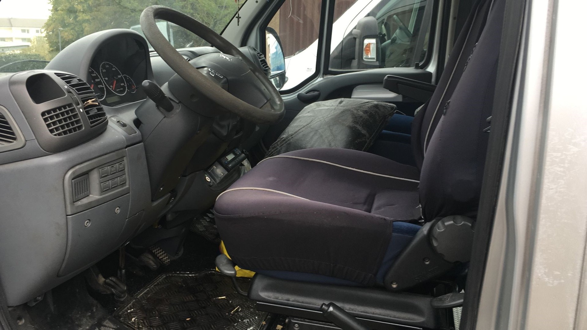 PEUGEOT Boxer 2.8 HDI 350LH Minib.12 Pl. S.P.-image-2