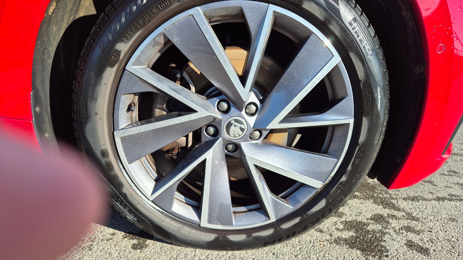 SKODA Enyaq iV 80x-image-8