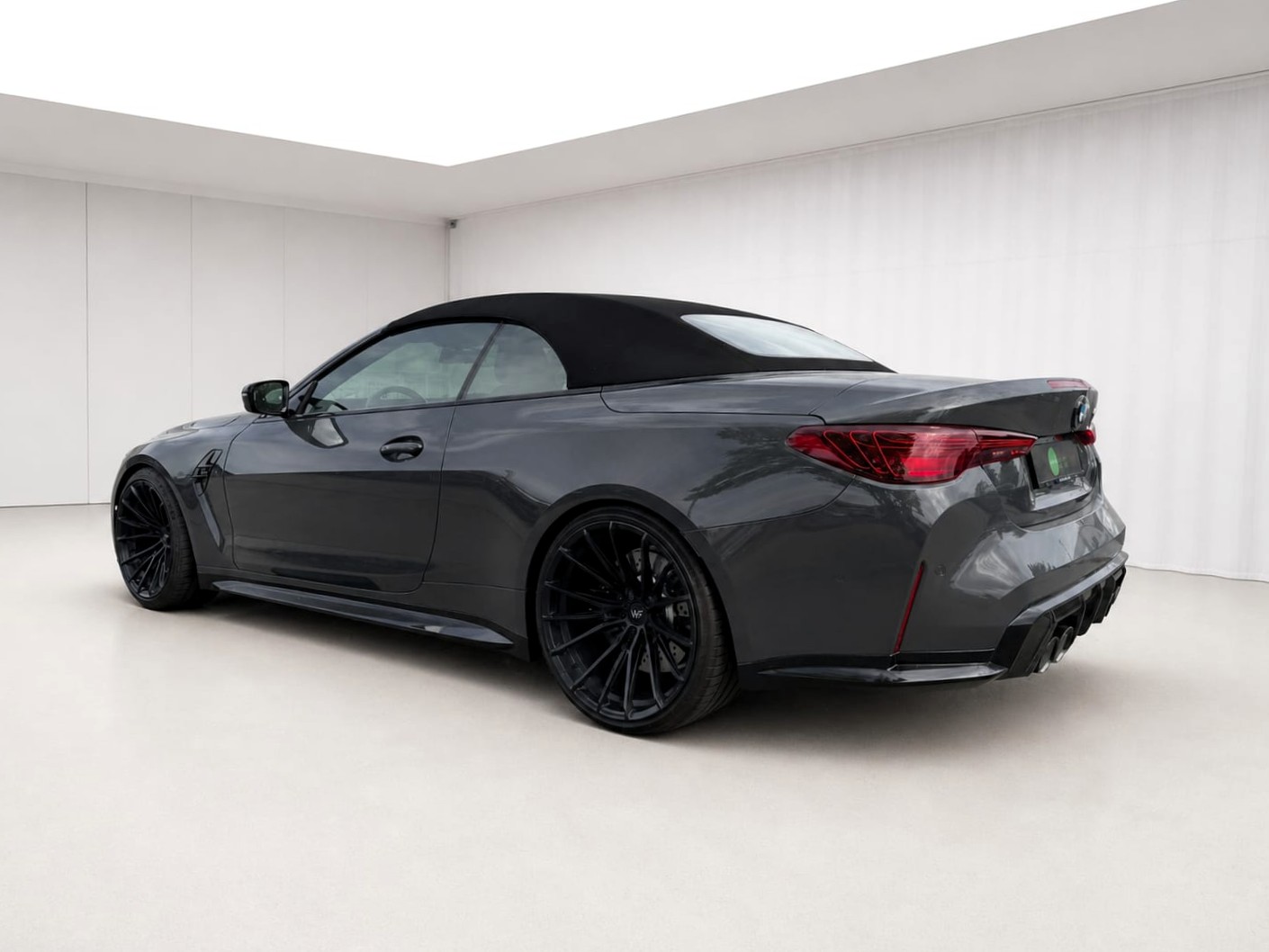 BMW M4 Cabrio Competition M xDrive / HR/ Distanzscheiben /-showroom-element-2