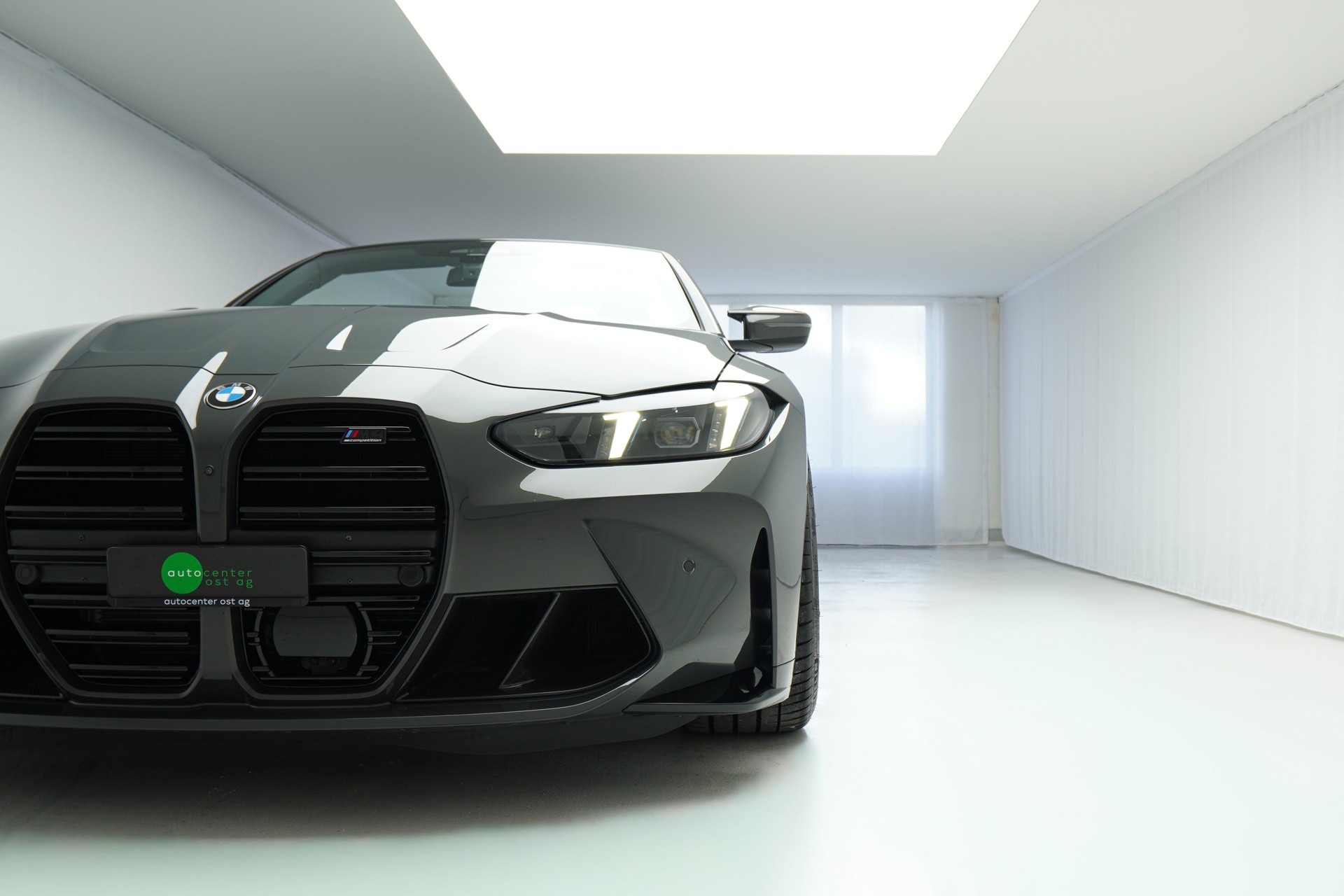 BMW M4 Cabrio Competition M xDrive / HR/ Distanzscheiben /-image-12