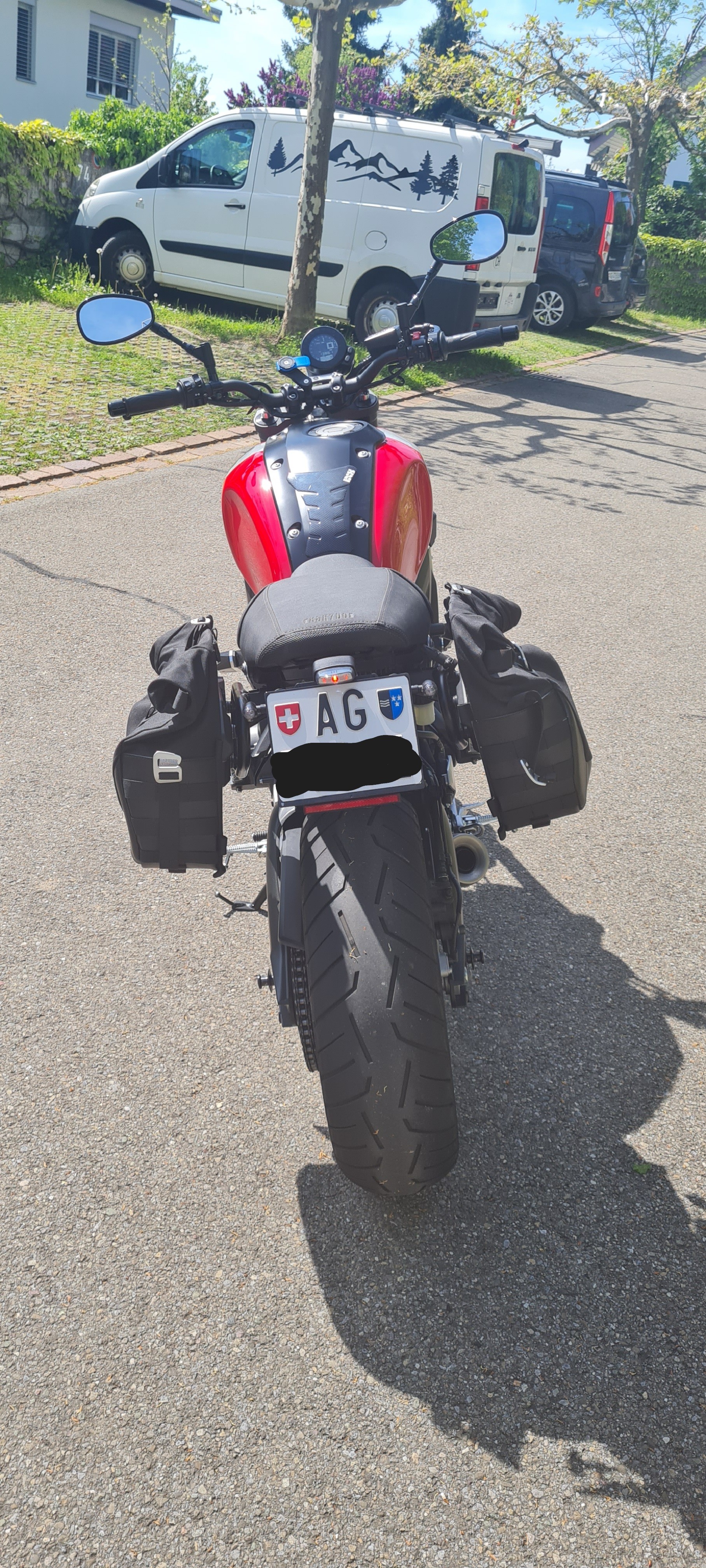 YAMAHA XSR 900-image-6