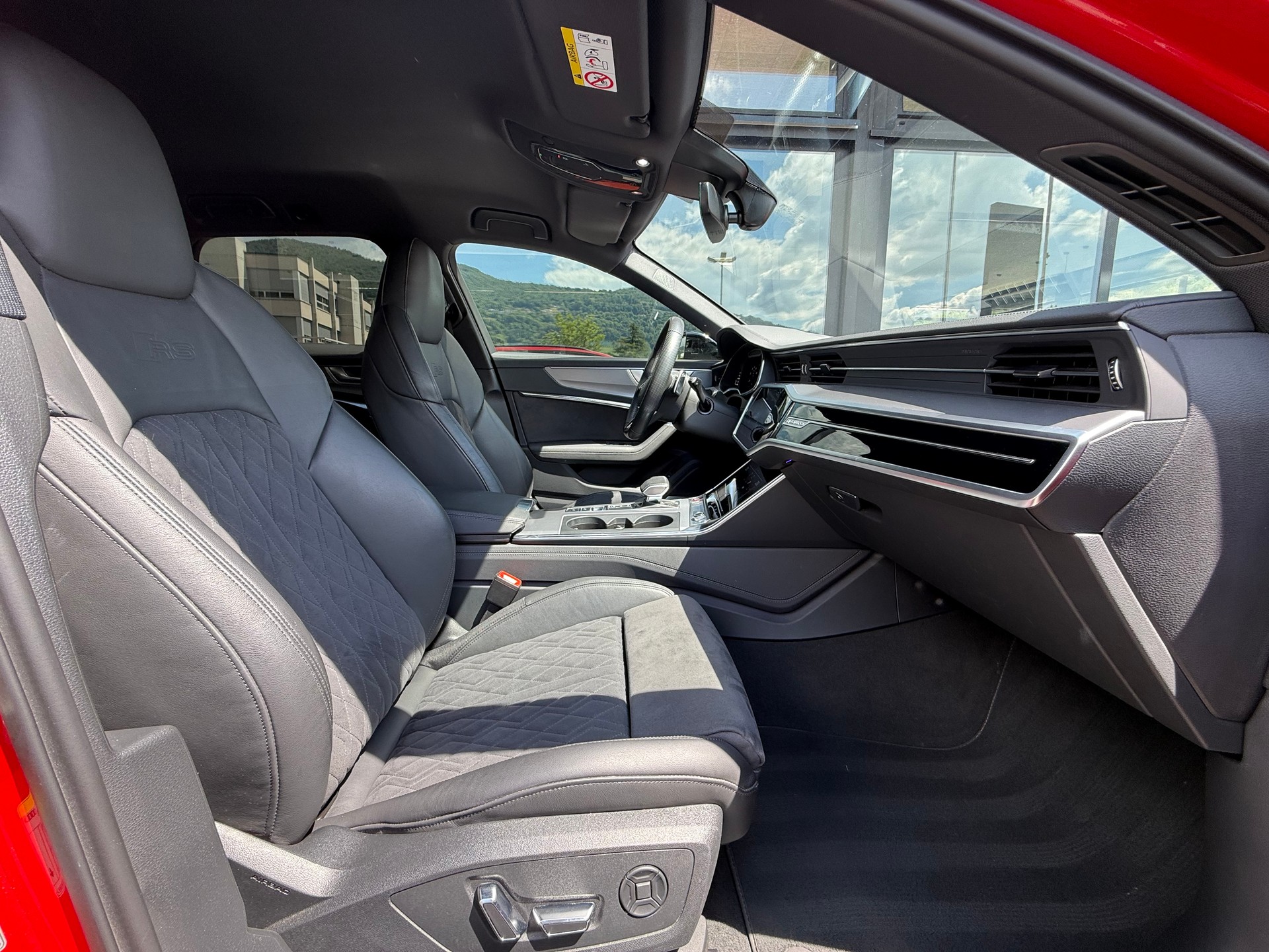 AUDI RS6 Avant 4.0 TFSI V8 quattro-image-10