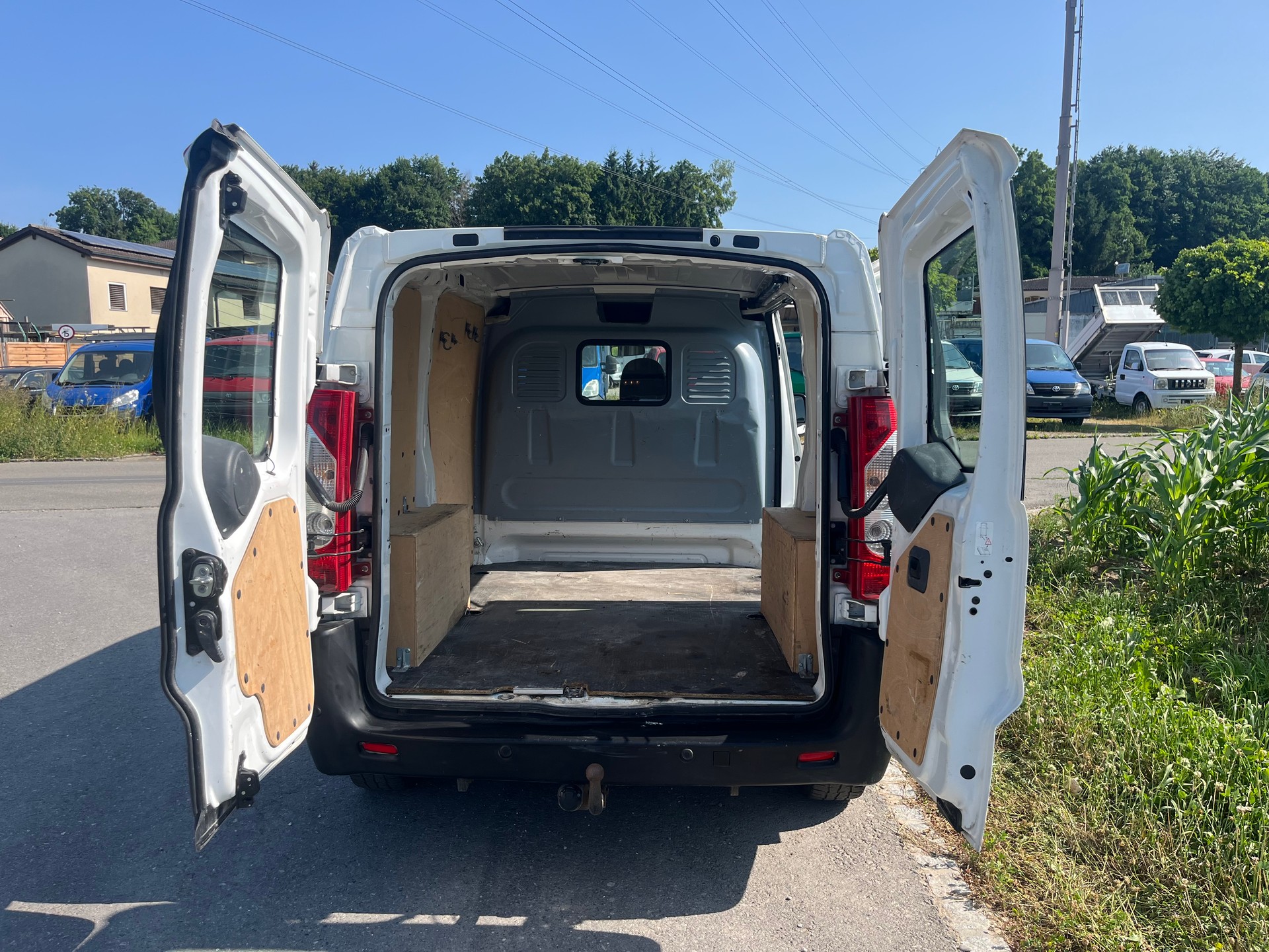 PEUGEOT Expert 1.6 HDi 227 L1H1-image-4