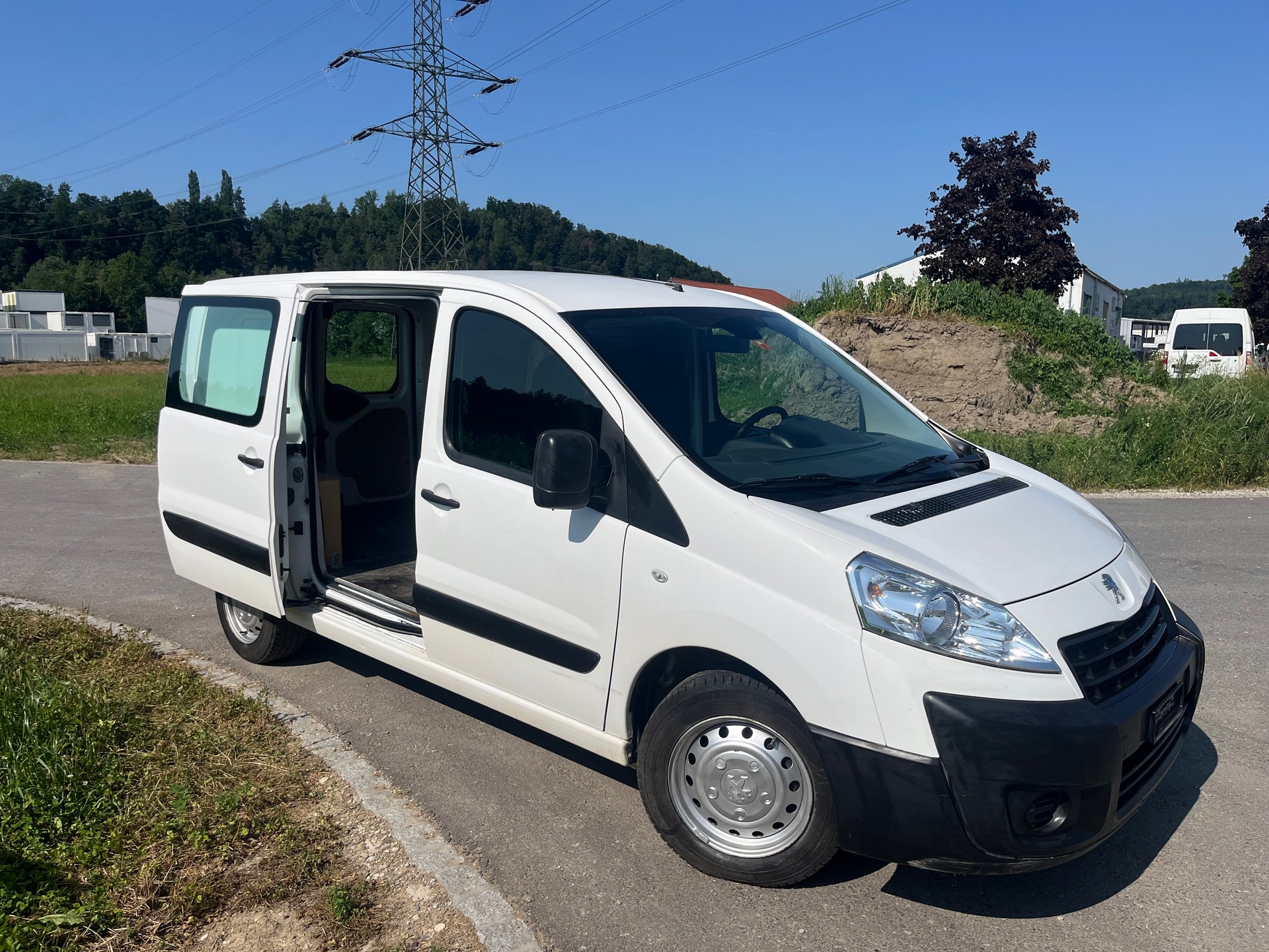 PEUGEOT Expert 1.6 HDi 227 L1H1-image-3