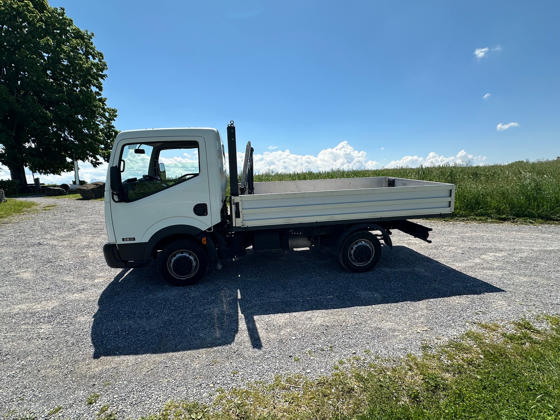 NISSAN Cabstar Comfort 28.11 mit HIAB Kran-image-1