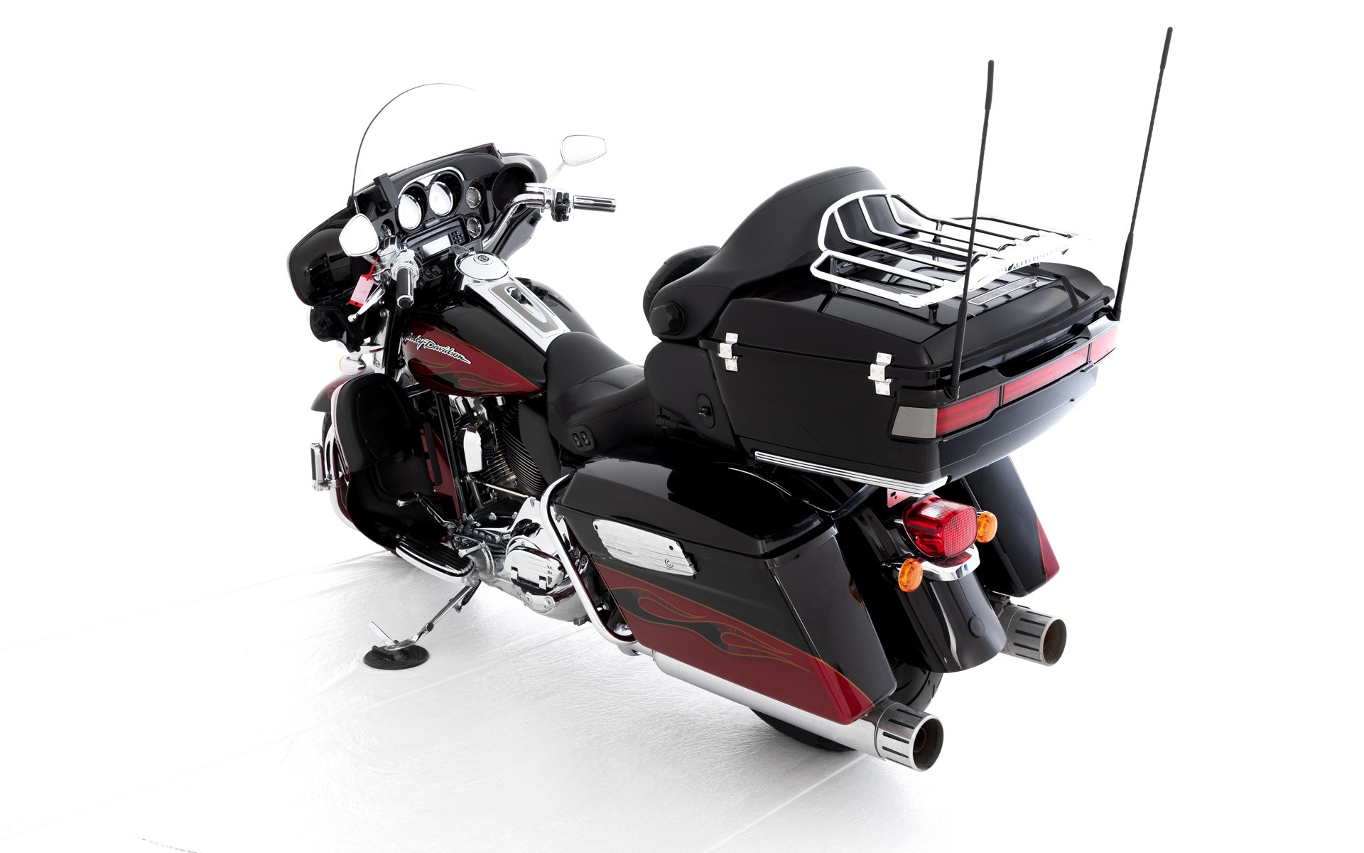 HARLEY-DAVIDSON FLHTCUSE6 Electra Glide Ultra Classic CVO ABS-image-3